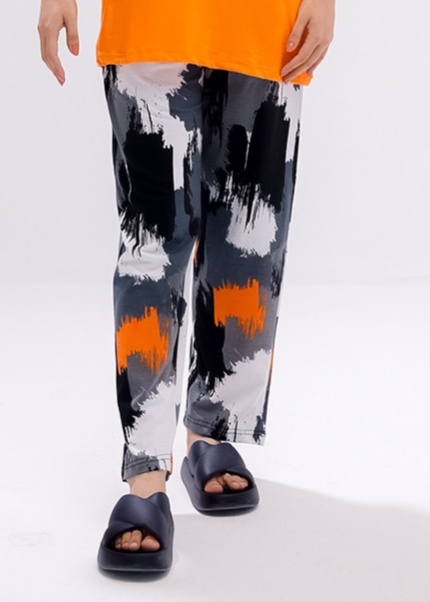 cotton jersey Trousers in Black, coral orange