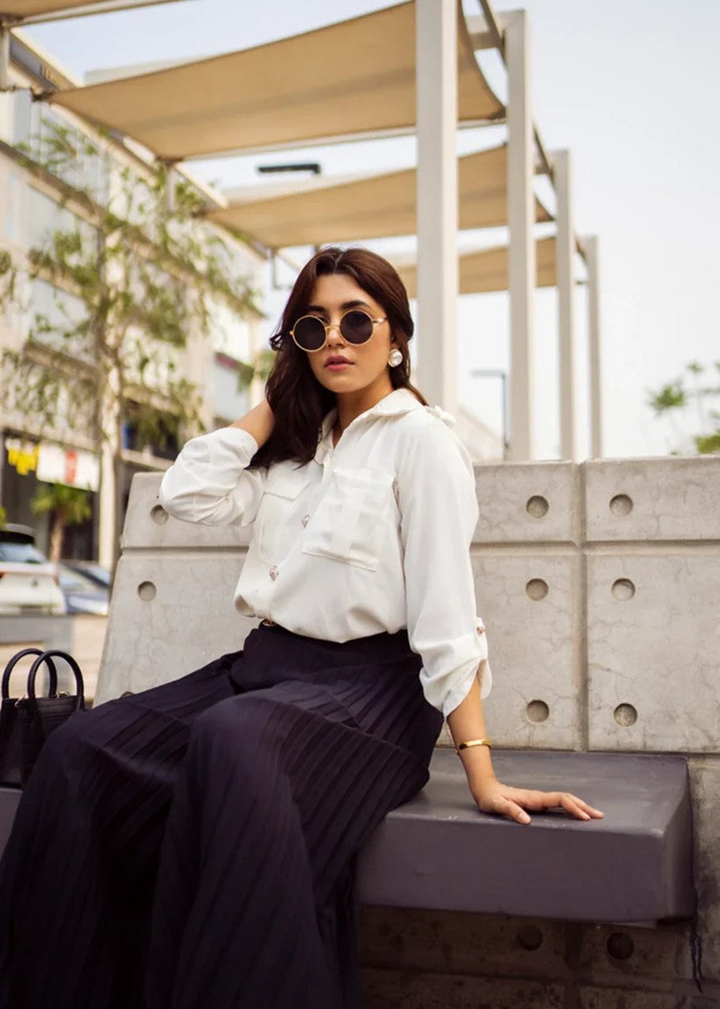 crepe Trousers in Jet black