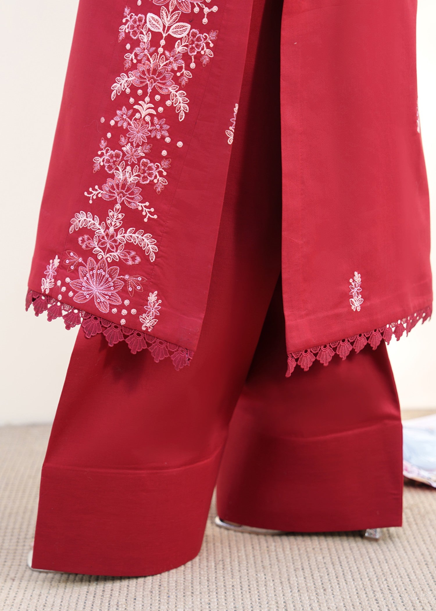 lawn Kurta Set in Scarlet