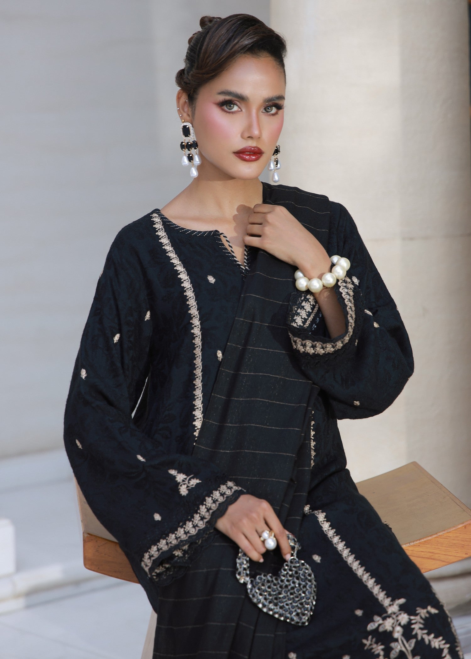 jacquard Unstitched in Black