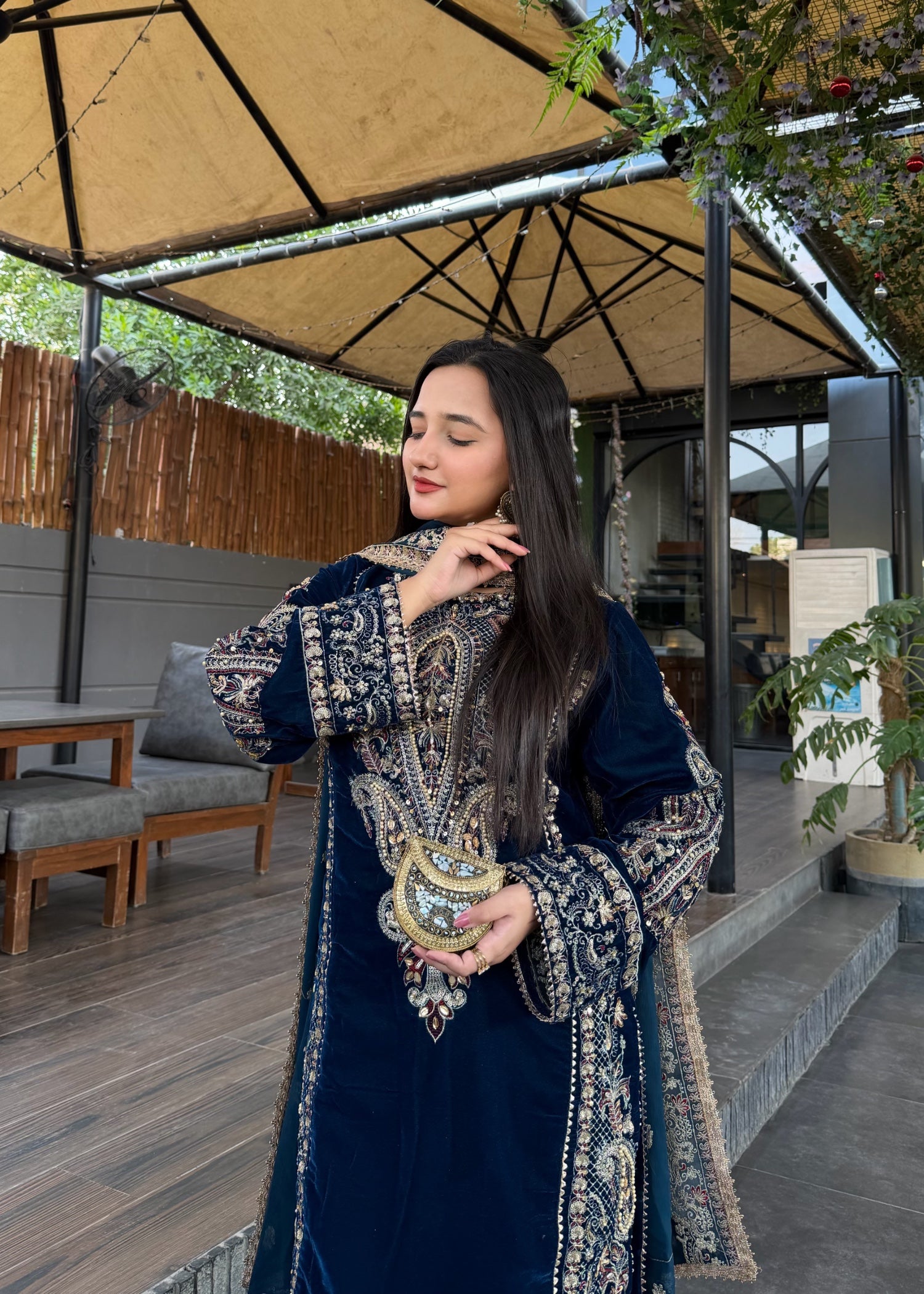 chinese micro velvet 9000 Kurta Set in Dark blue