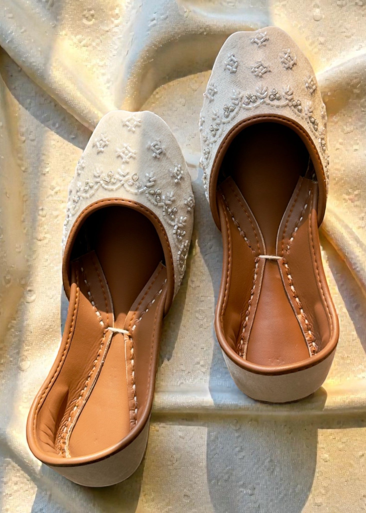 Khussa in Ivory by - High Quality Women Khussa SKV7979