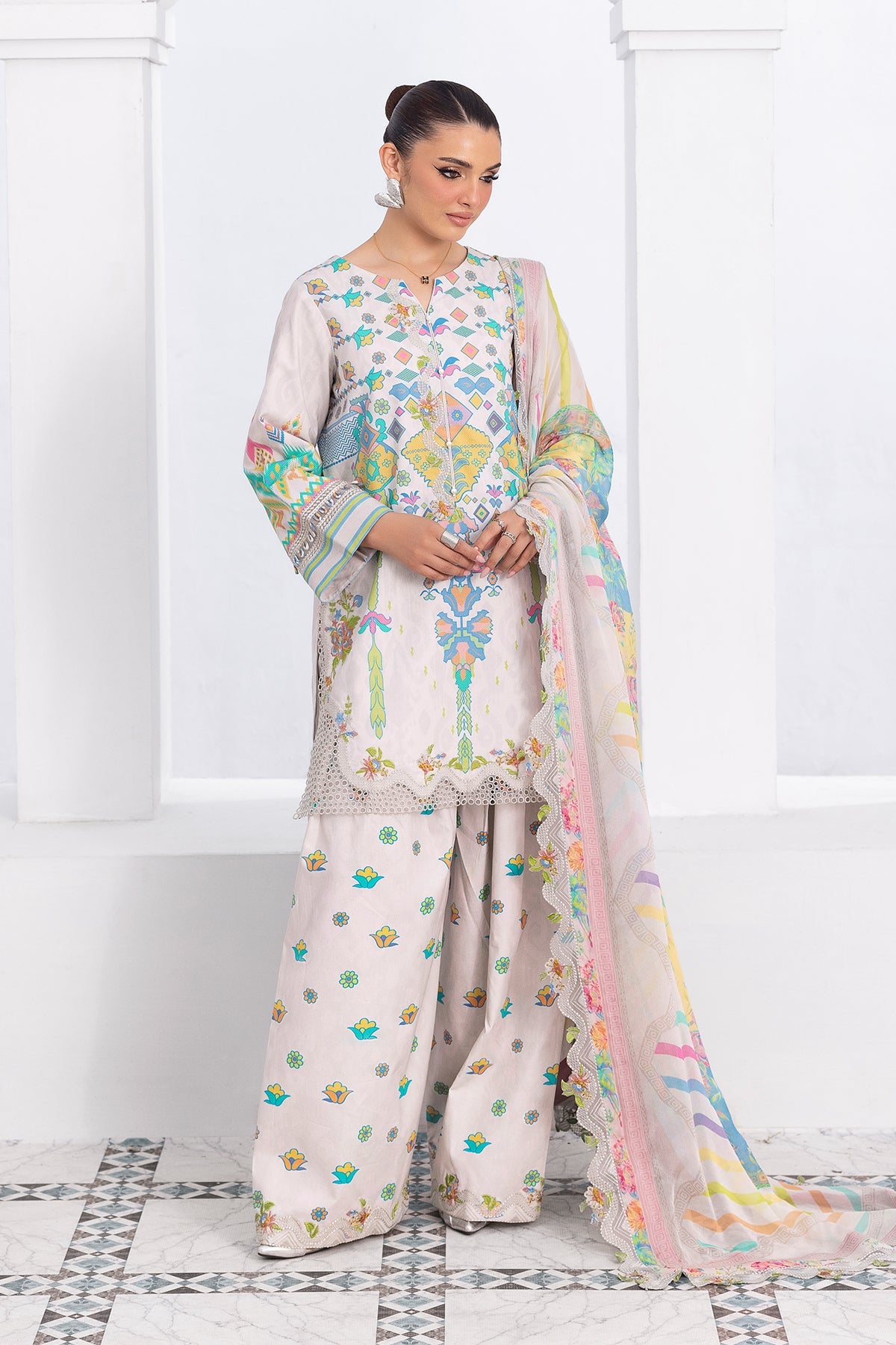 Rang-e-Bahar Lawn – CRB6-21