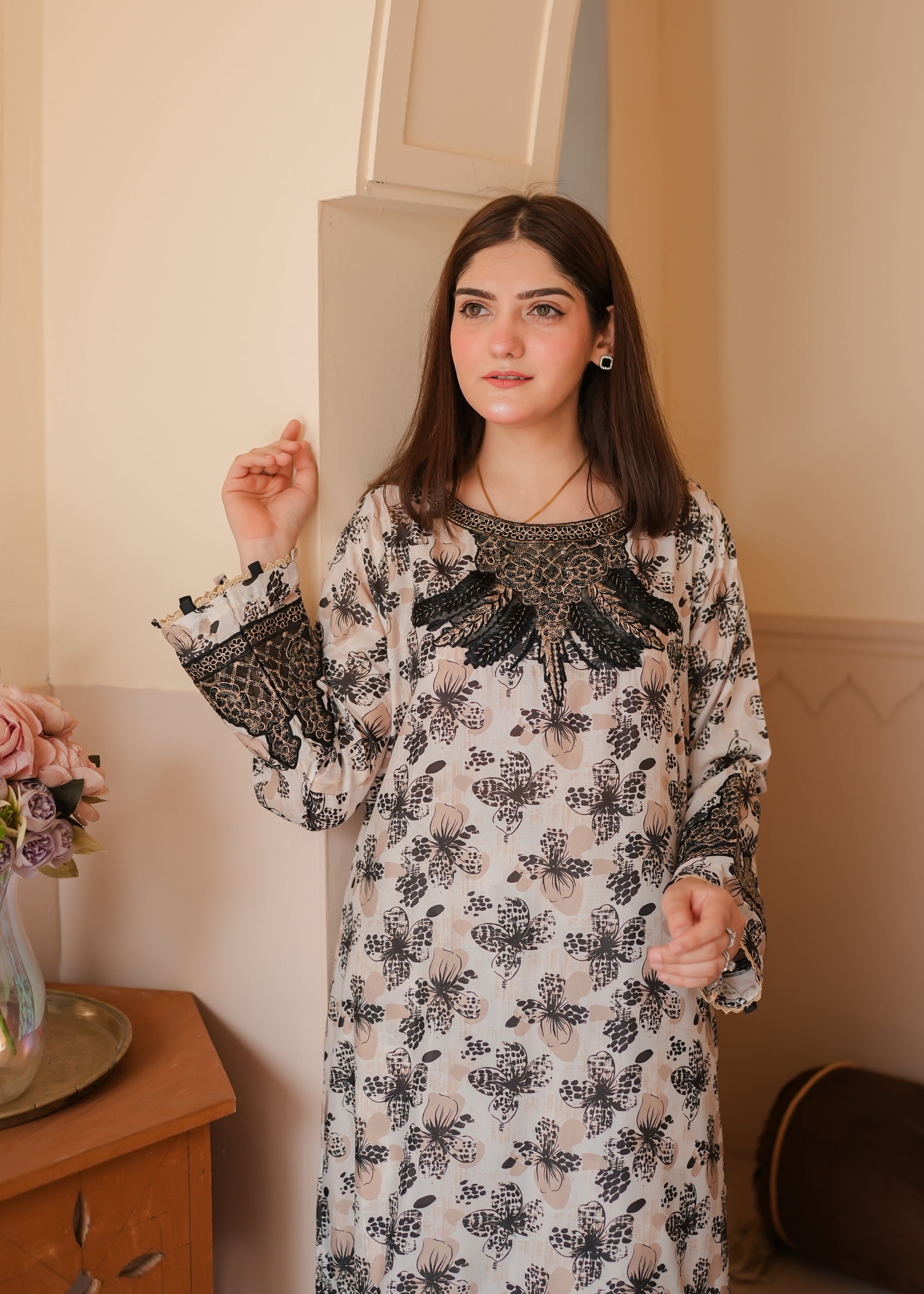 poly lawn Kaftan in Champagne