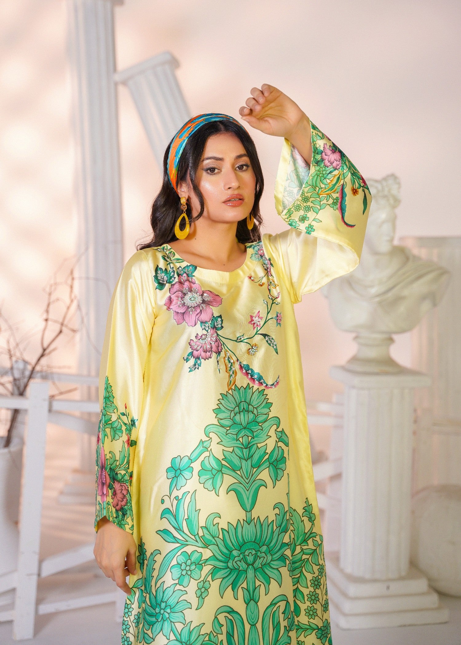 charmuse/shamooz Kaftan in Lemon chiffon