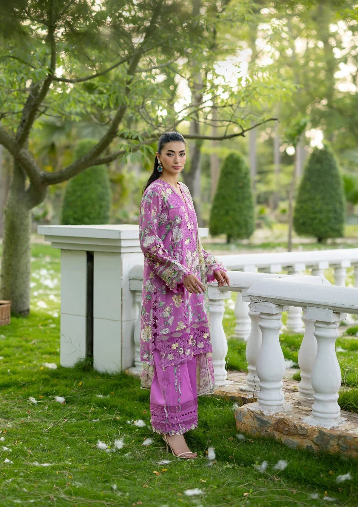 Signature Lawn Edit – 7b Kiara