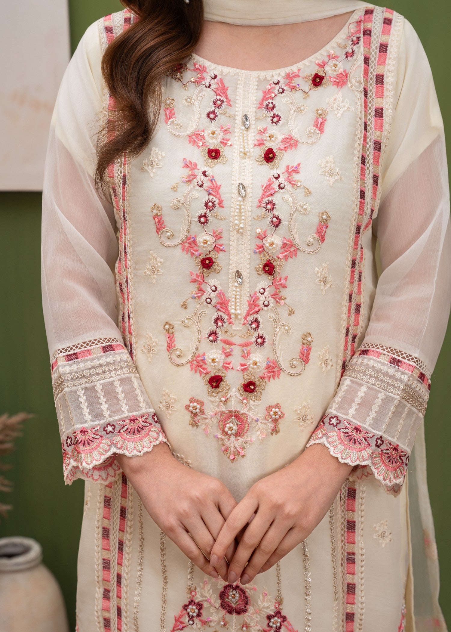 blended satin Kurta Set in Cream