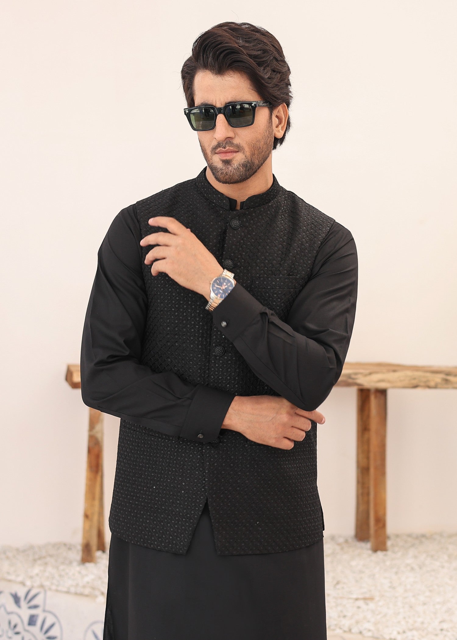 masuri Waistcoat in Jet black