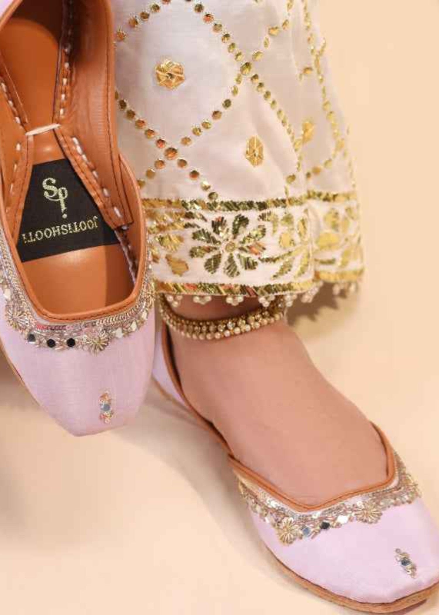 Khussa in Lilac by - High Quality Women Khussa ZXY2737