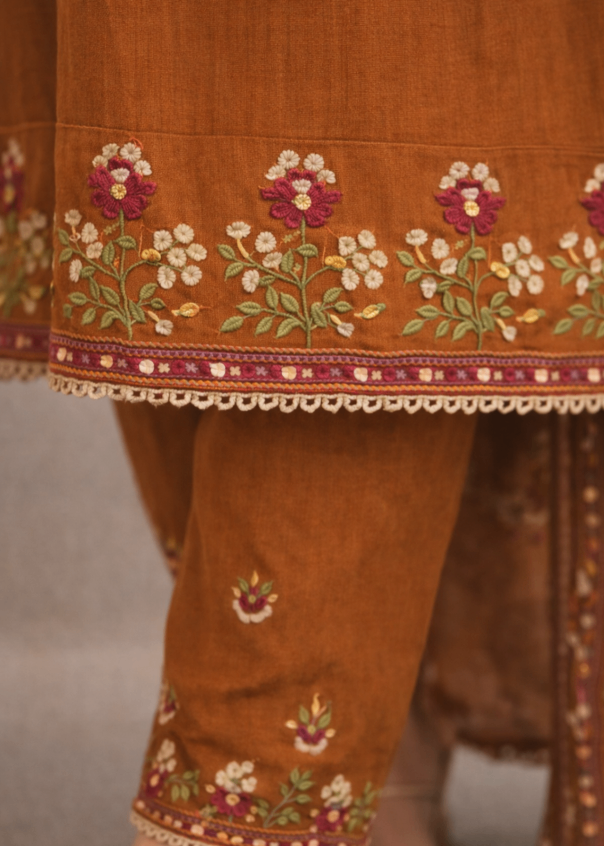 linen Kurta Set in Hazelwood brown