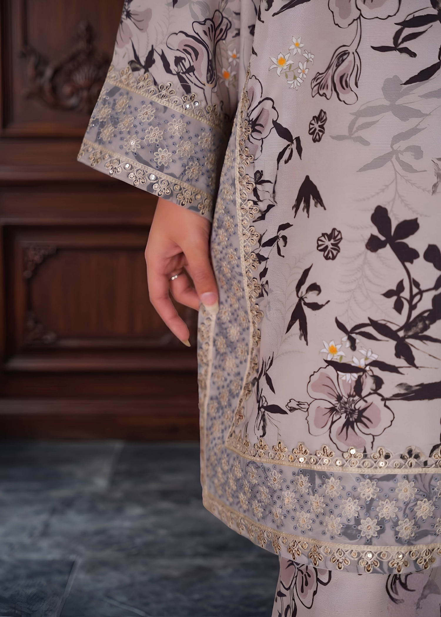 arabic lawn Kurta Set in Grey