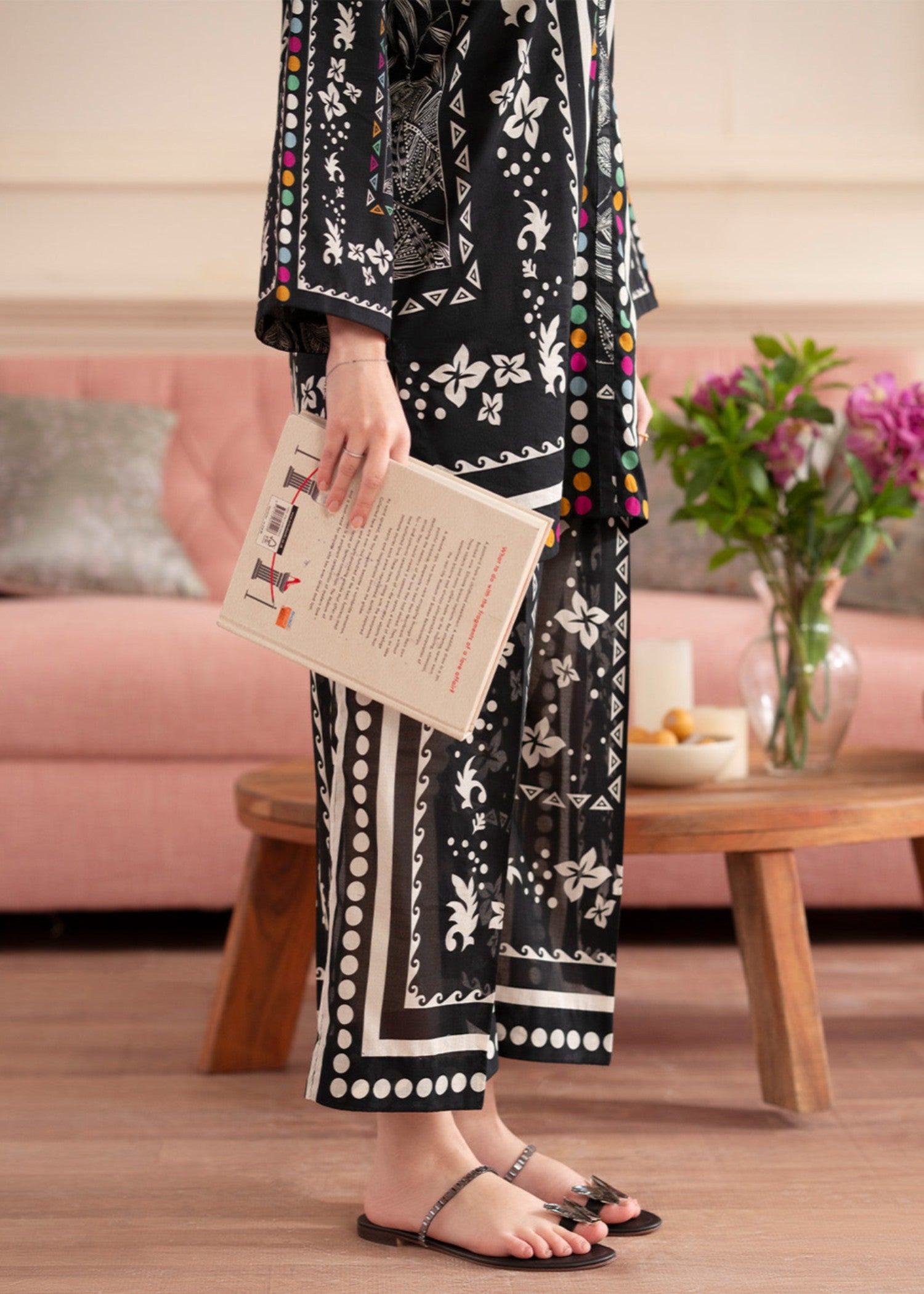lawn Unstitched in Black by - KEW0671 |