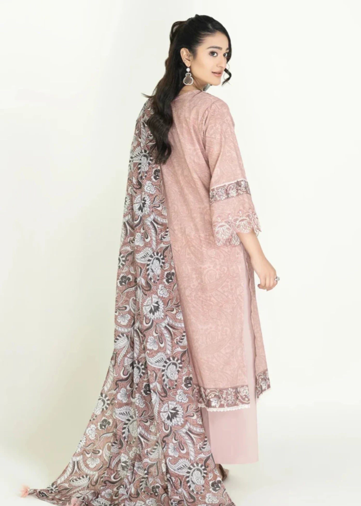 lawn Kurta Set in Pastel pink