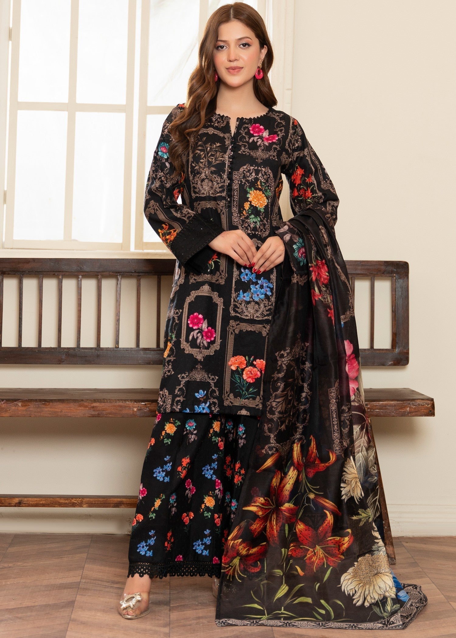 textured lawn Kurta Set in Black