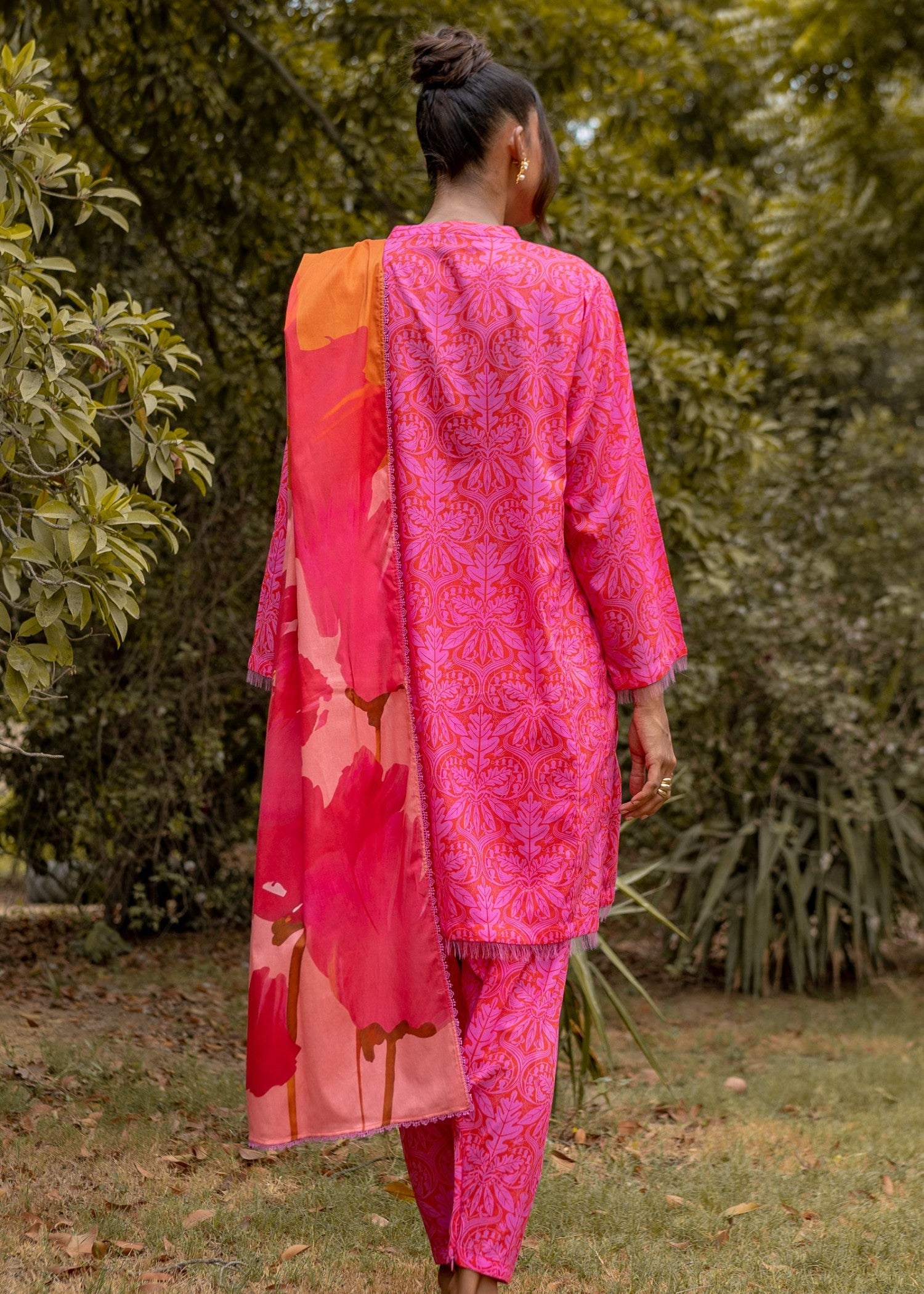 poly lawn Kurta Set in Shocking pink