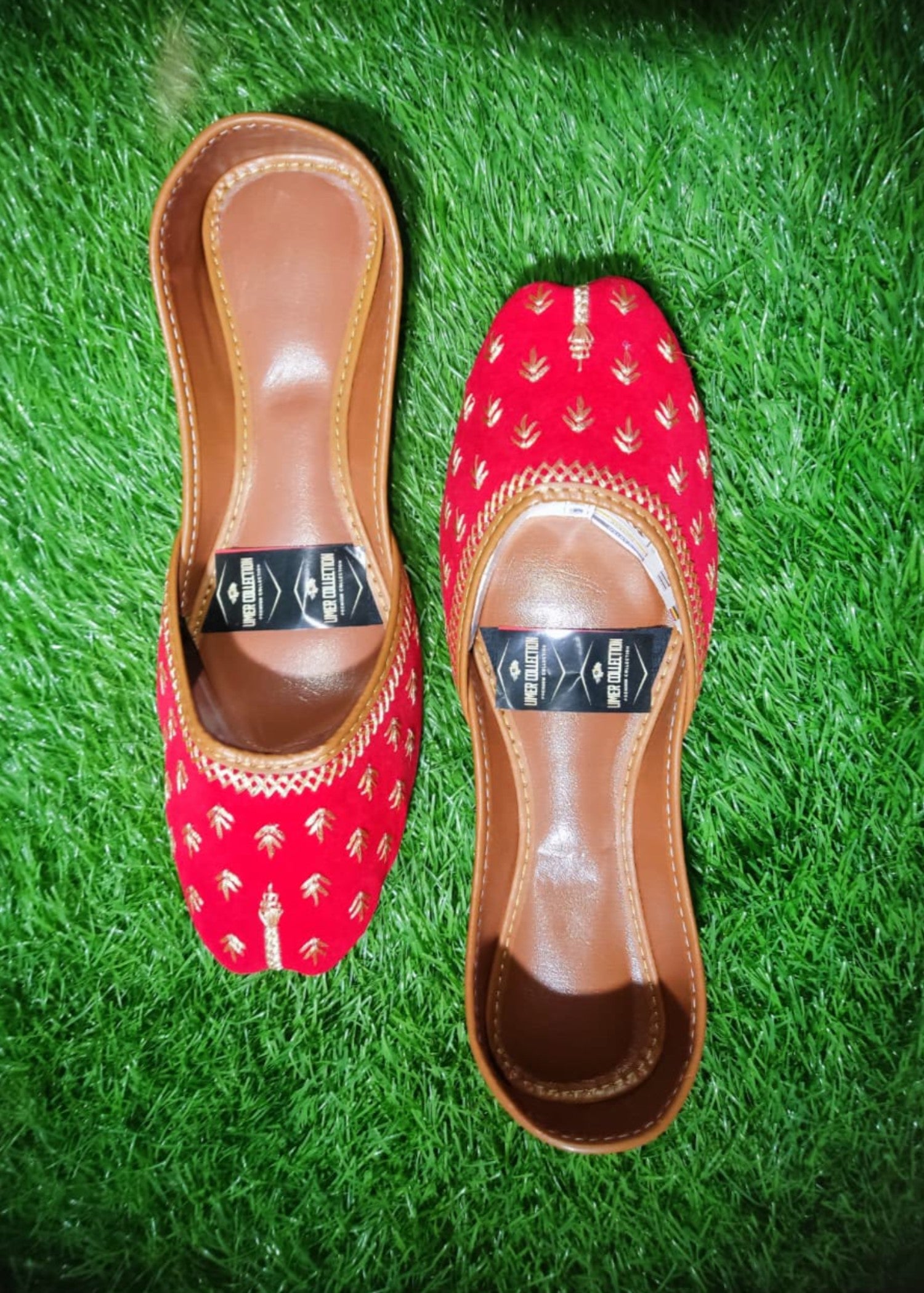 Khussa in Venetian red by - High Quality Women Khussa IST0418