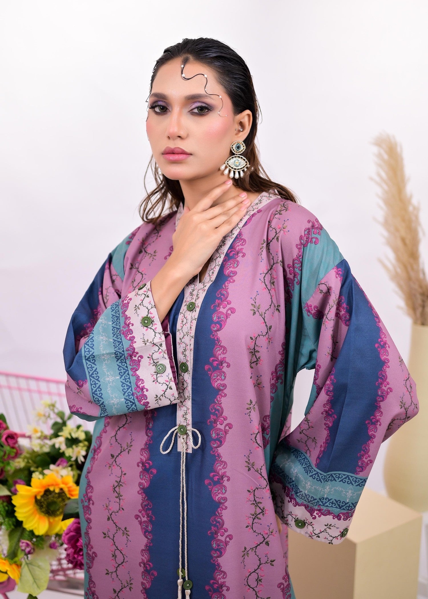 swiss lawn Kaftan in Multi