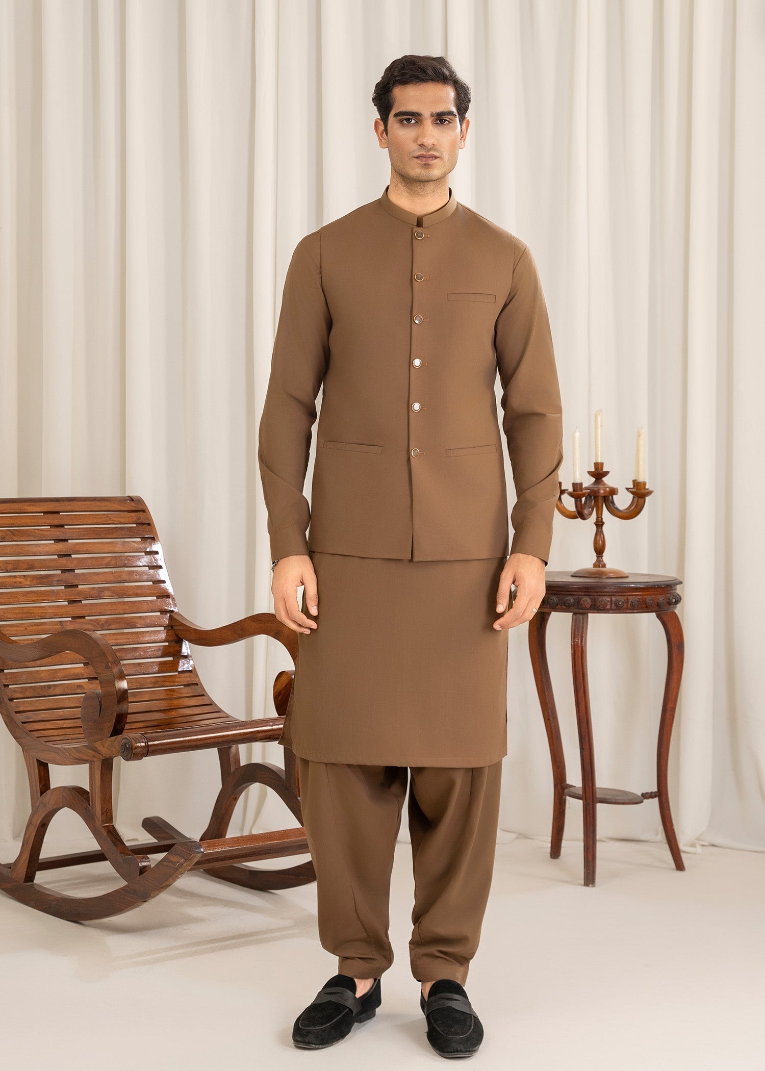 wash & wear Waistcoat in Walnut brown