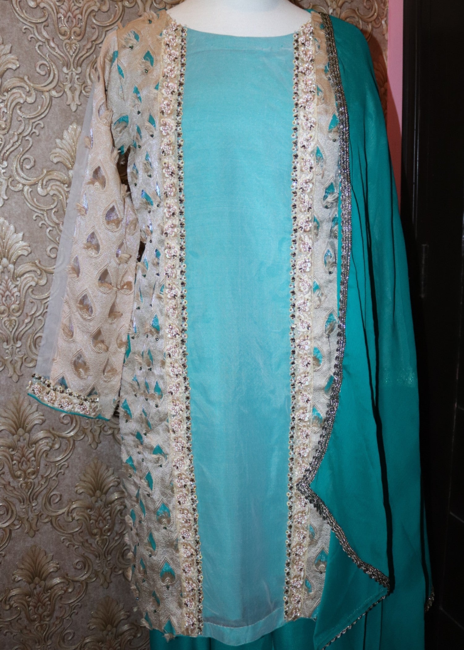 khaddi silk Kurta Set in Turquoise