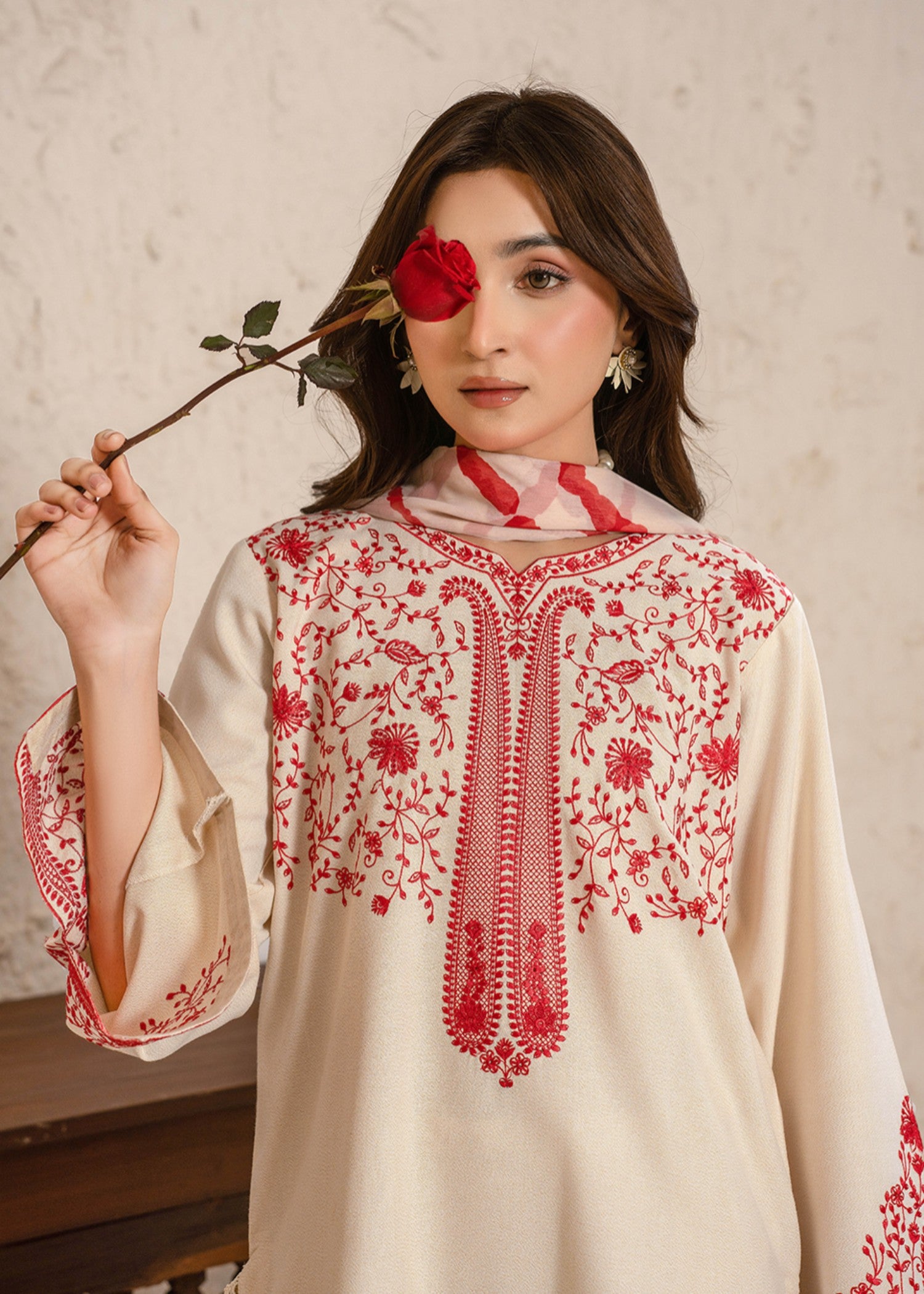 lawn cotton Kurta Set in Red, ivory