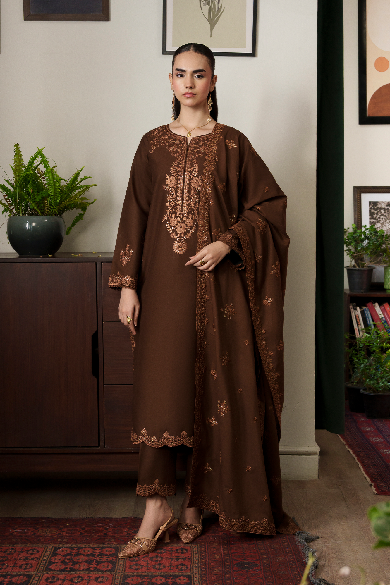 Pret Eid Edit RTW – Rouge
