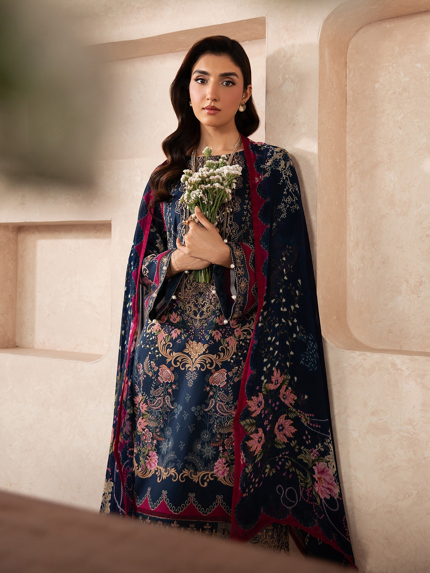 Syra Lawn – Aluxe