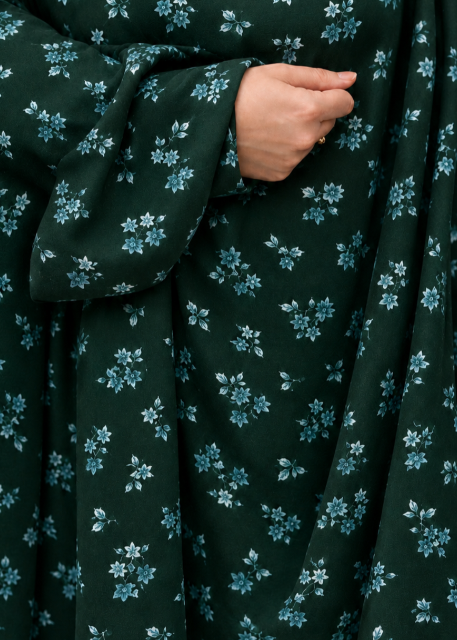 swiss lawn Chaddar in Bottle green