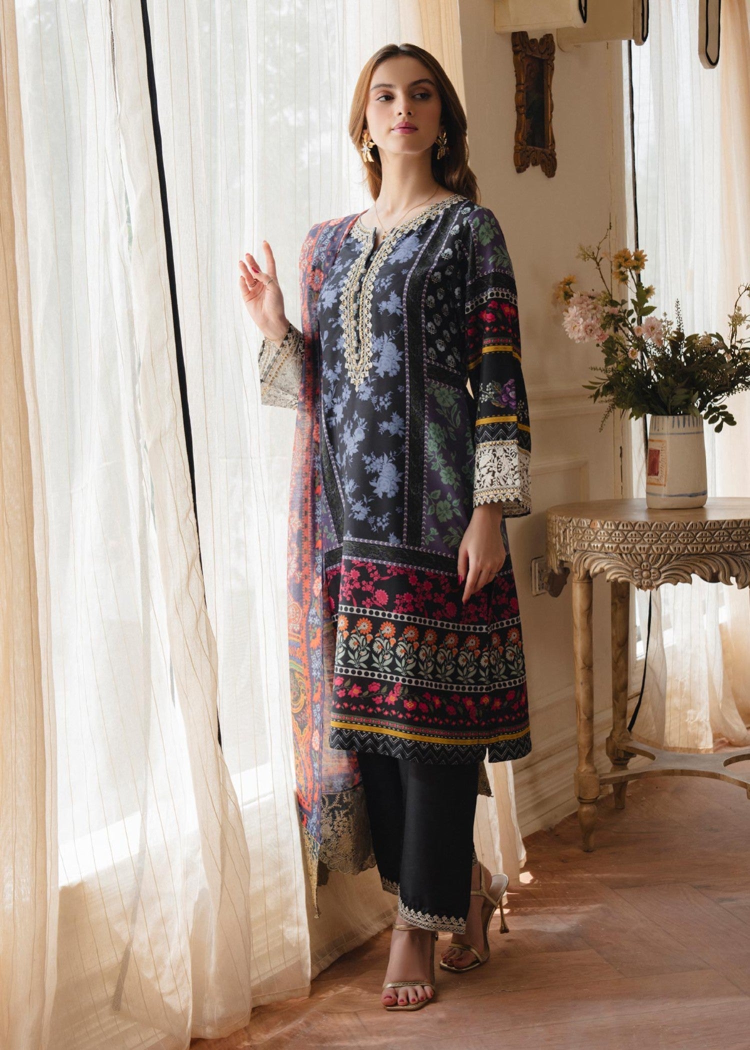 silk crepe Kurta Set in Black, midnight blue, maroon