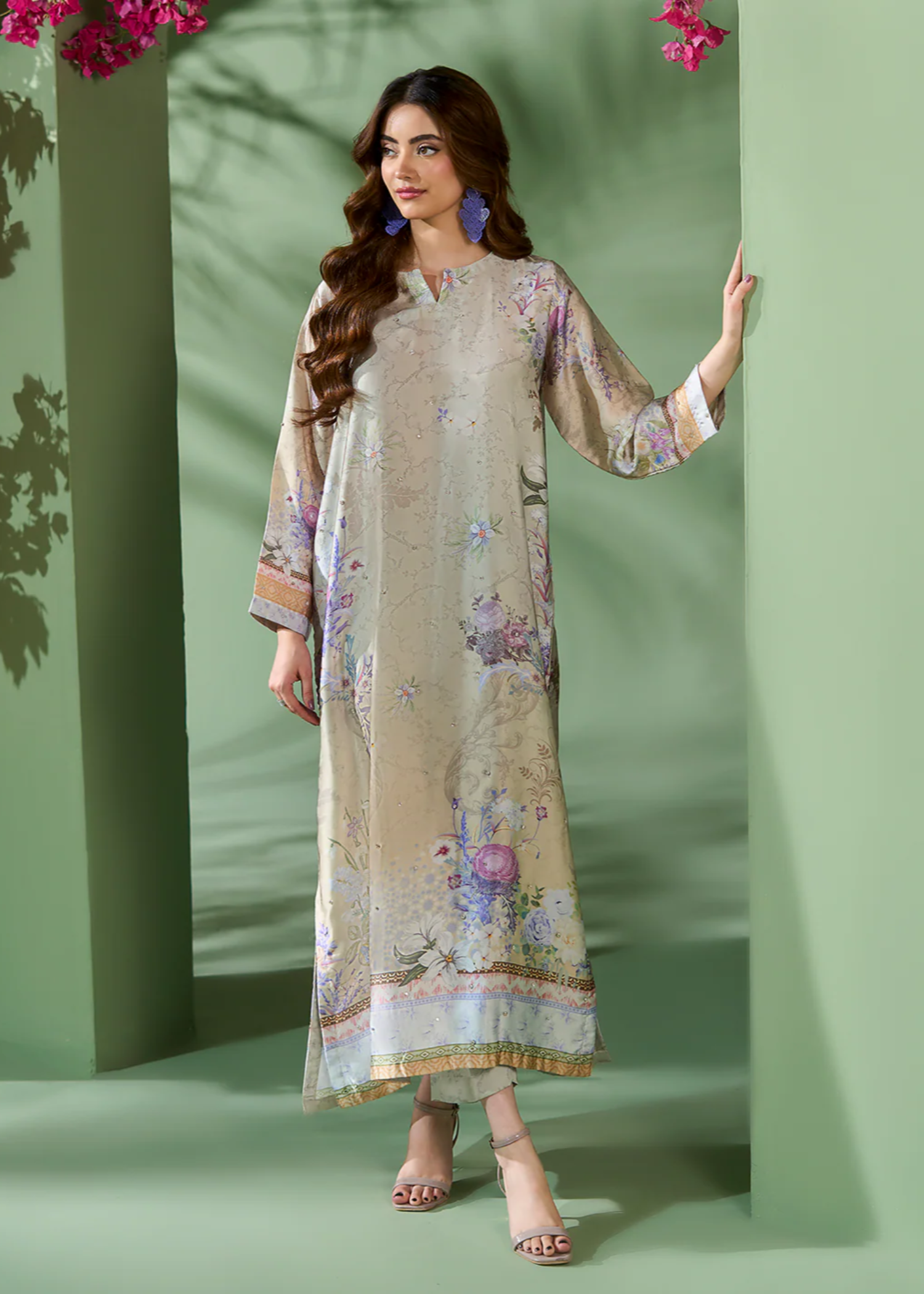 silk Kaftan in Floral white
