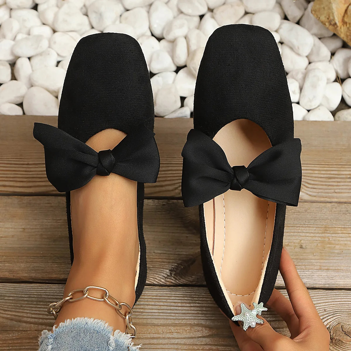 DANIELA FLATS