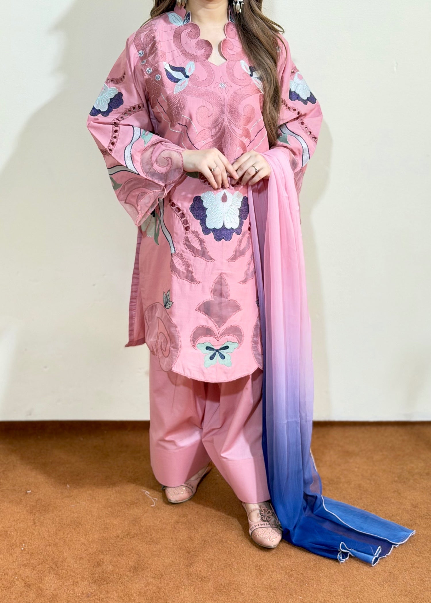 lawn Kurta Set in Petal pink