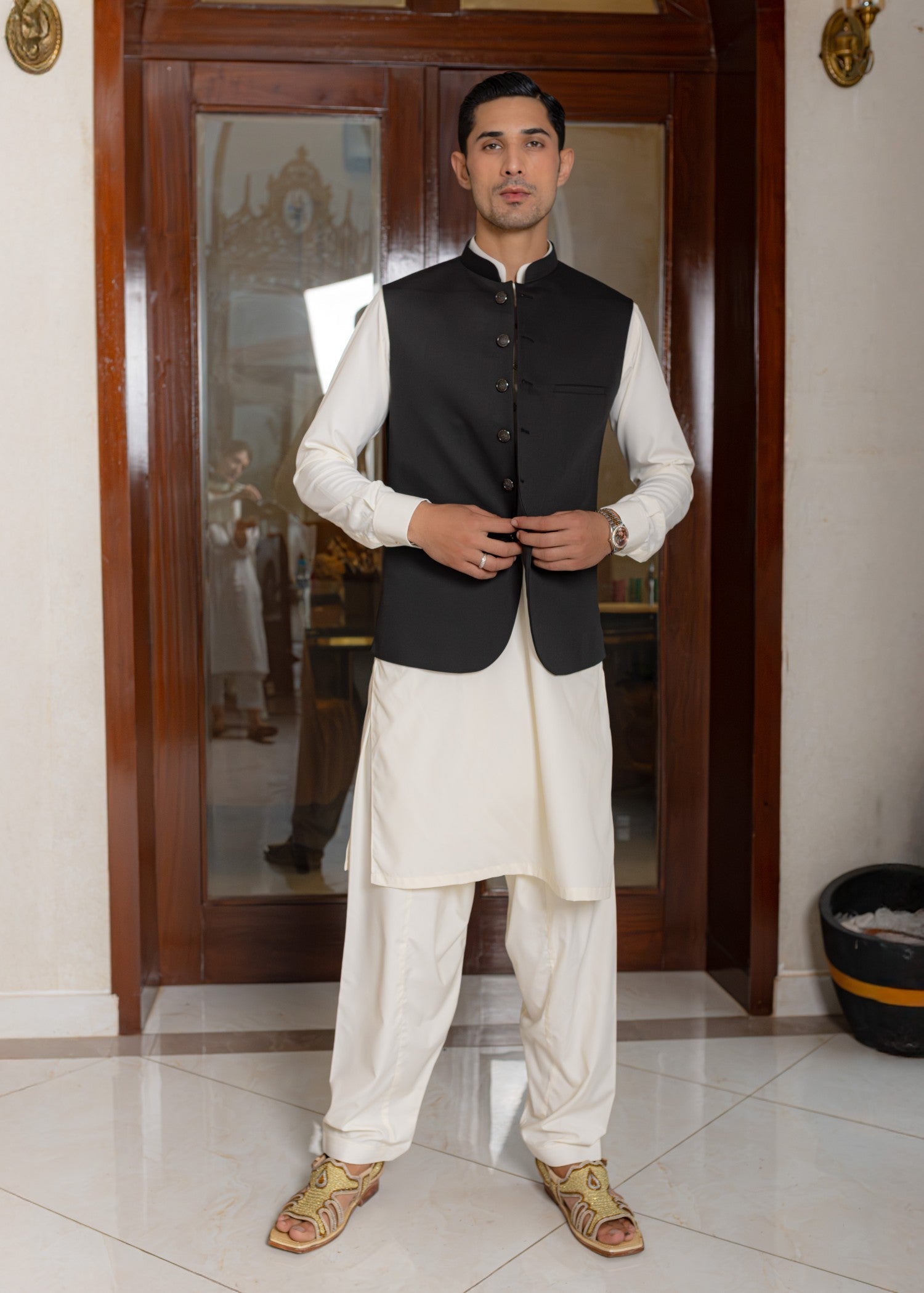 rayon Waistcoat in Black