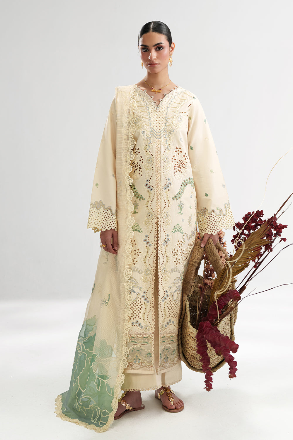 Pret De Luxe RTW Festive Edit – EIRENE (AD-04)