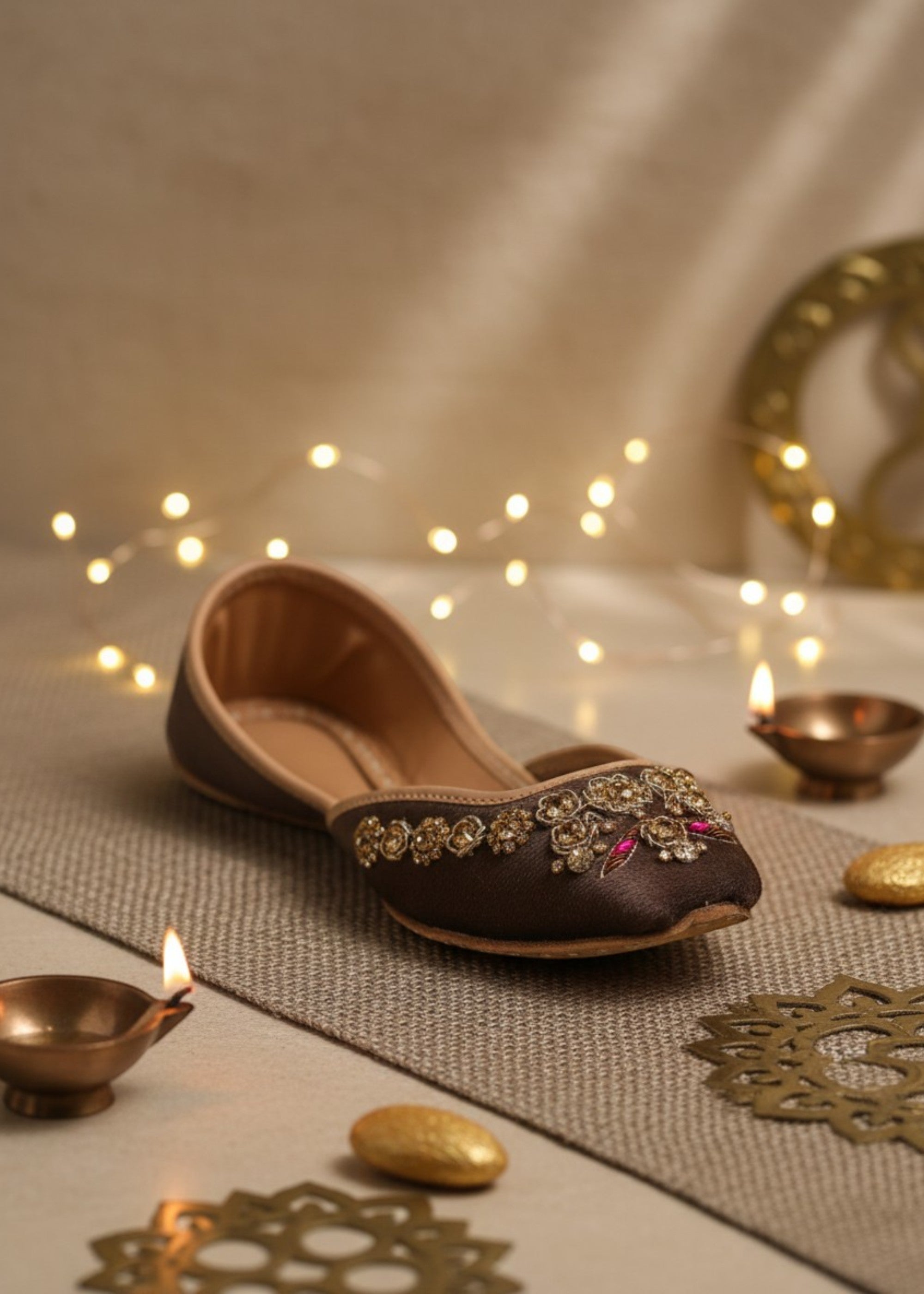 Khussa in Coffee brown by - High Quality Women Khussa IYJ6040