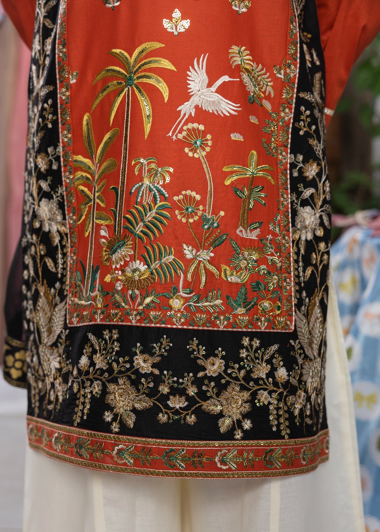lawn cotton Sharara in Black, rust red