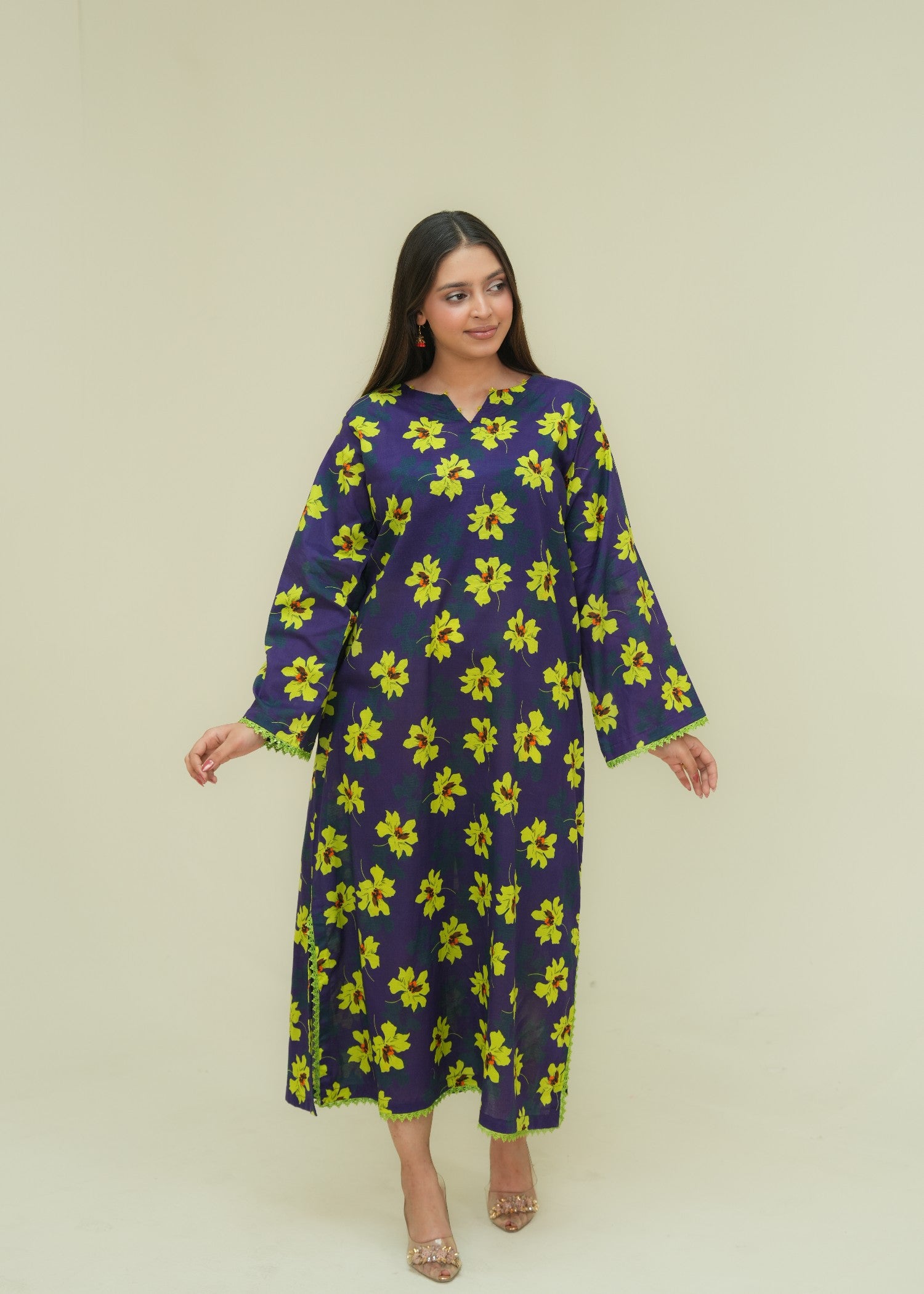 lawn Kaftan in Egg plant