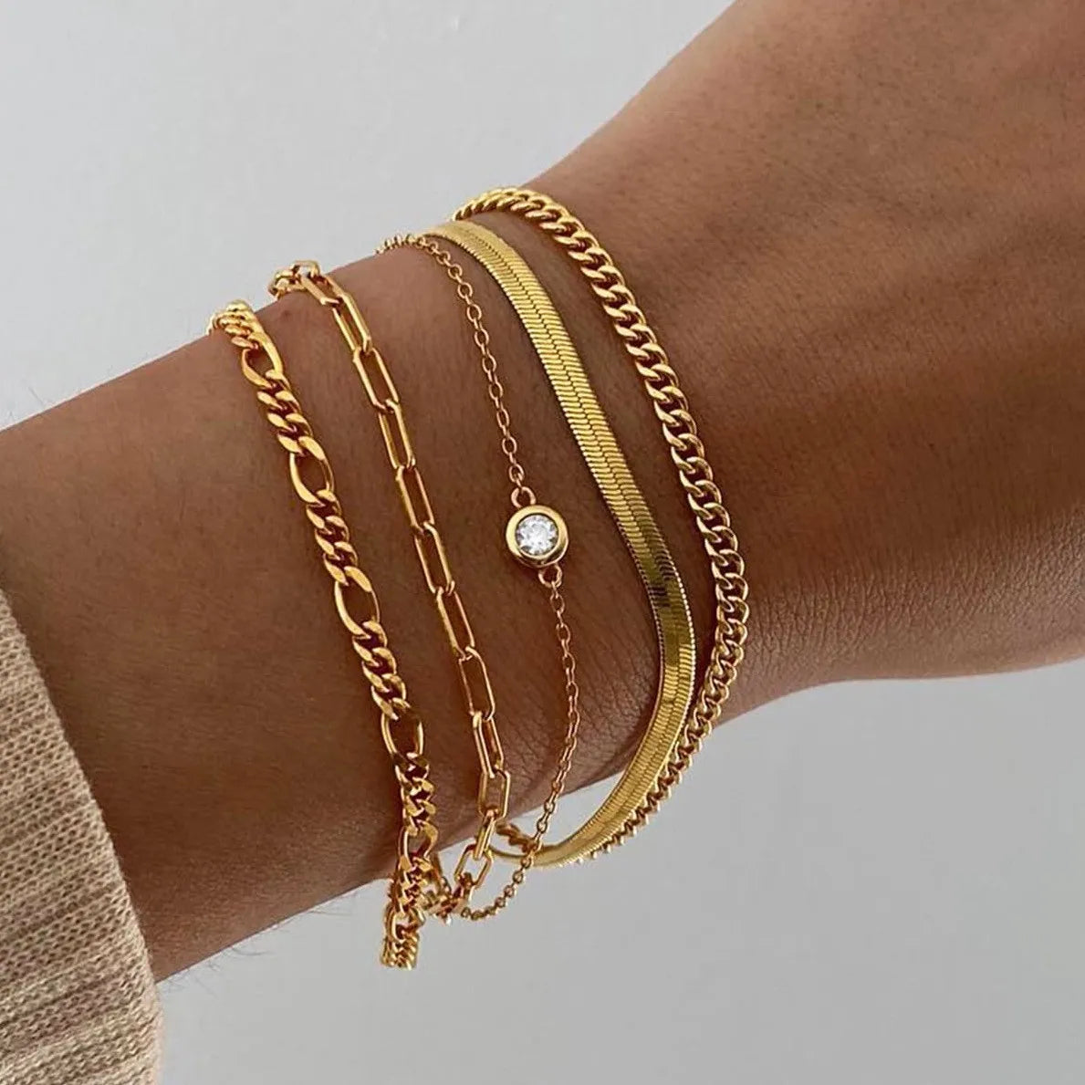 6-Piece Gold Bracelet Set – Boho Chic Cuban Chain Design for Women