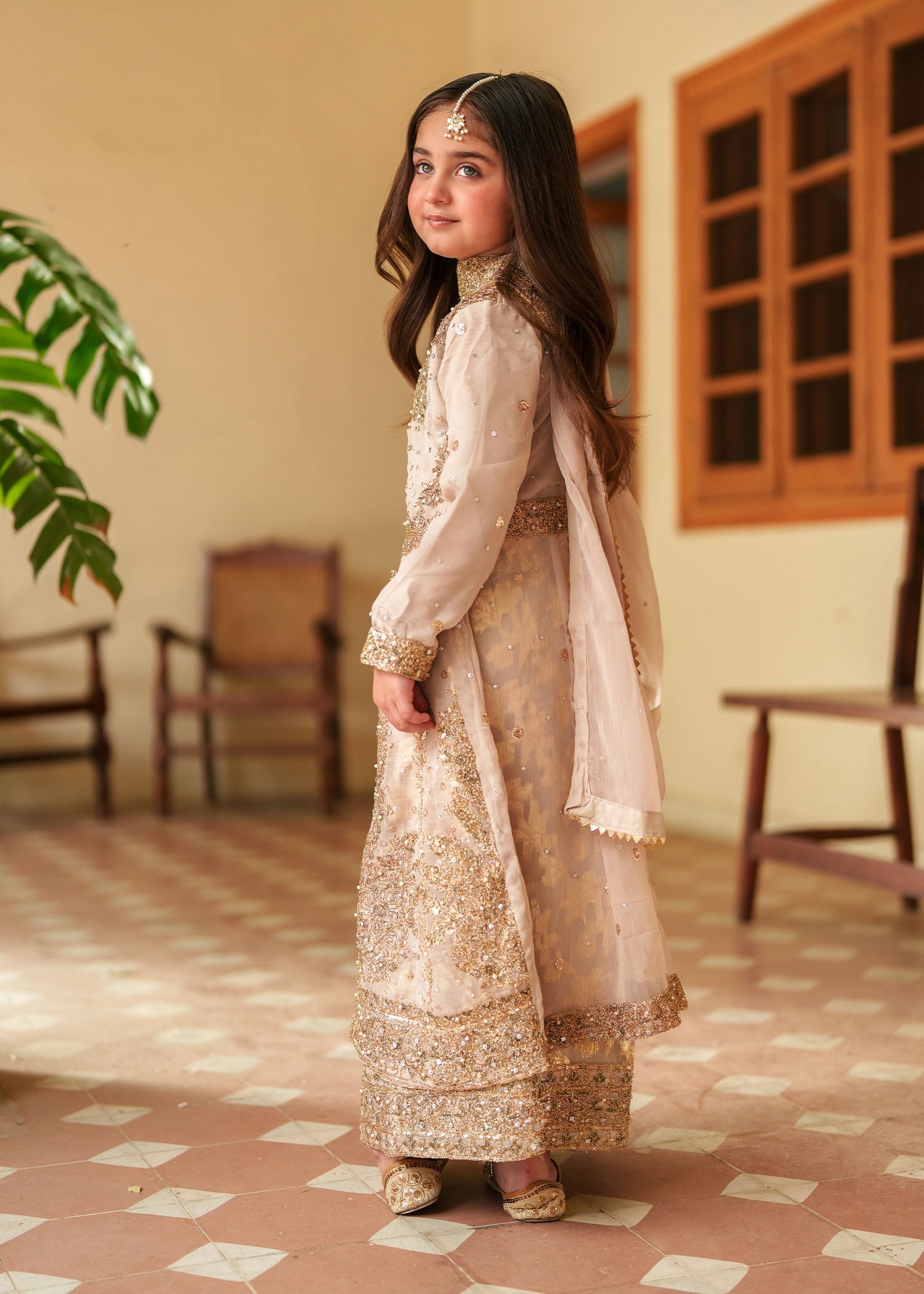 chiffon Pishwas in Gold