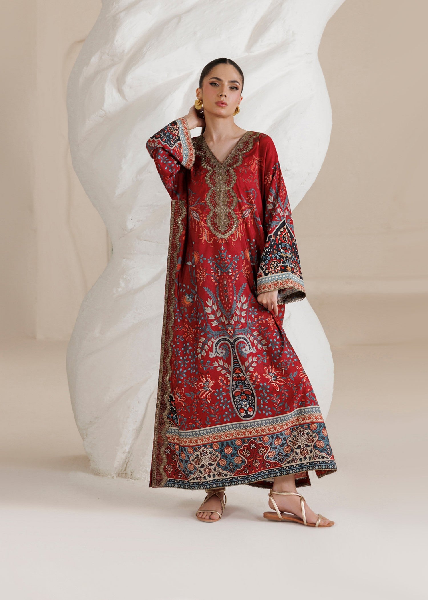 raw silk Kaftan in Maroon