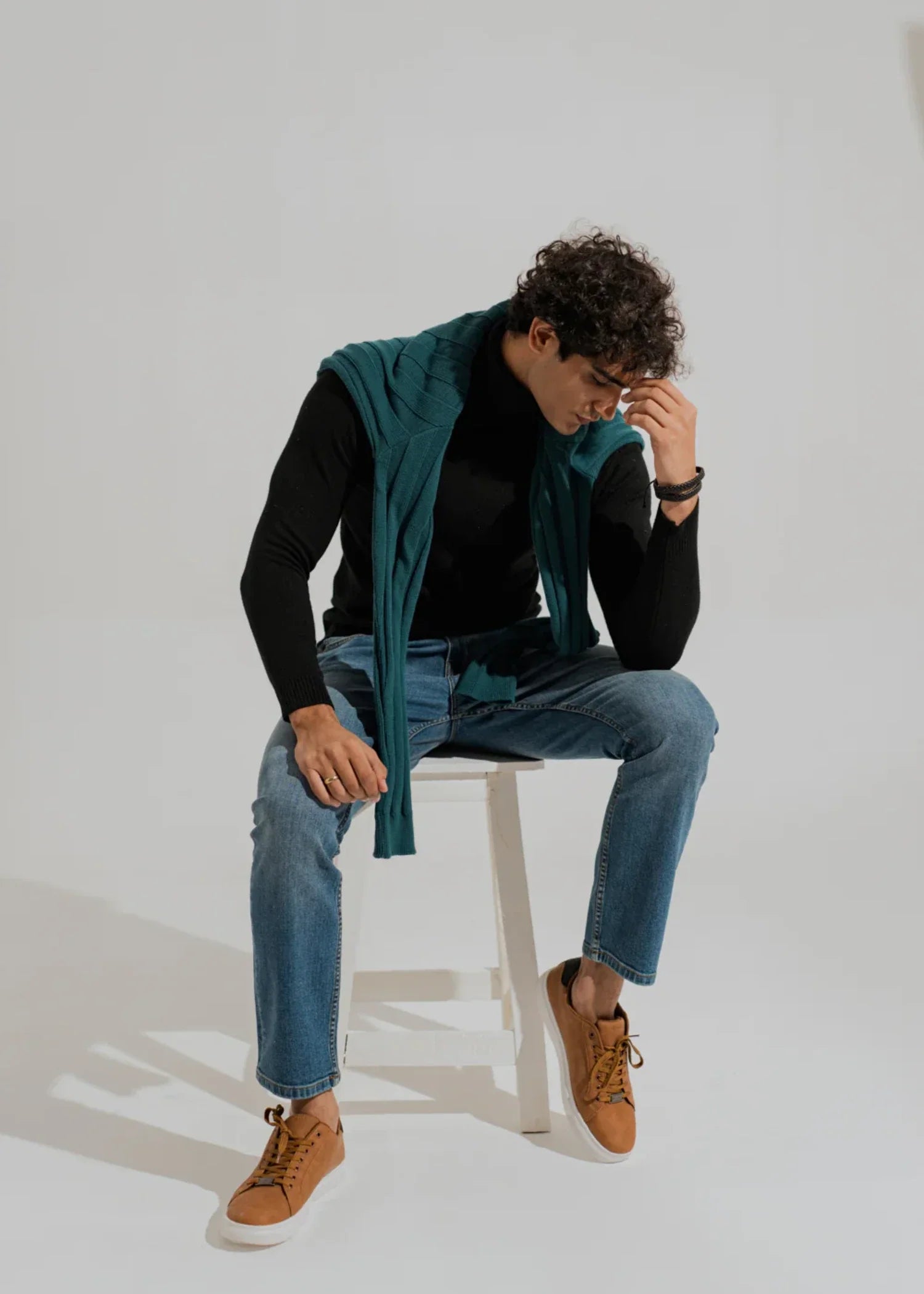 polyester Turtle Neck in Black