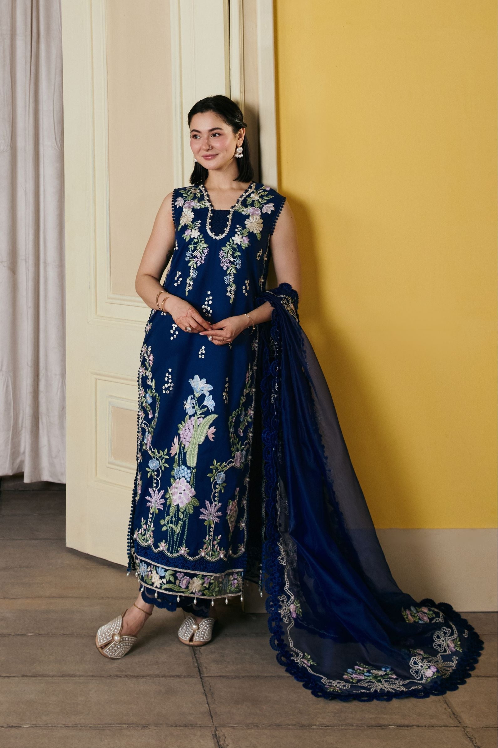 Eid Luxury Lawn – Sanam