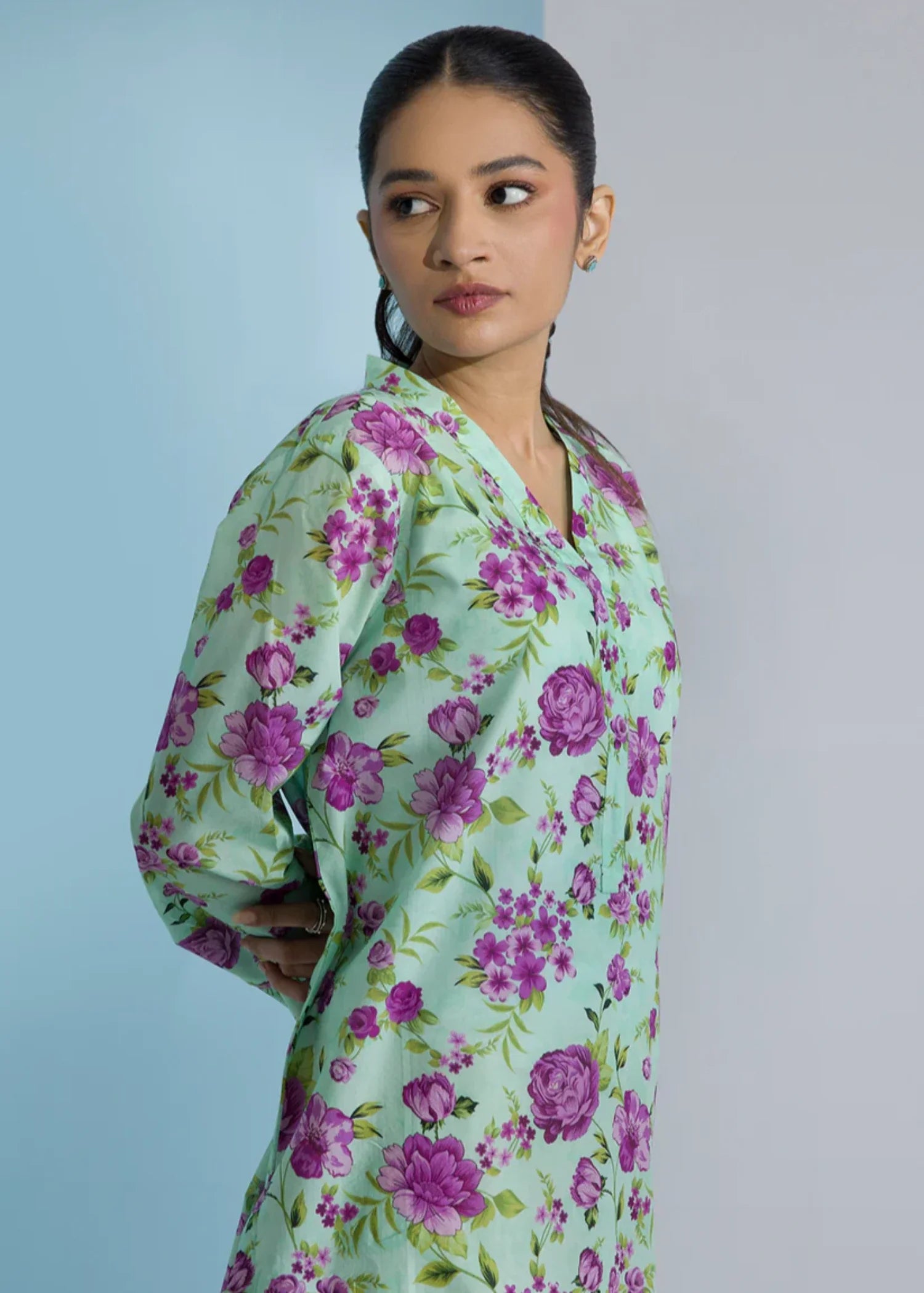 cambric Kurti in Pastel green