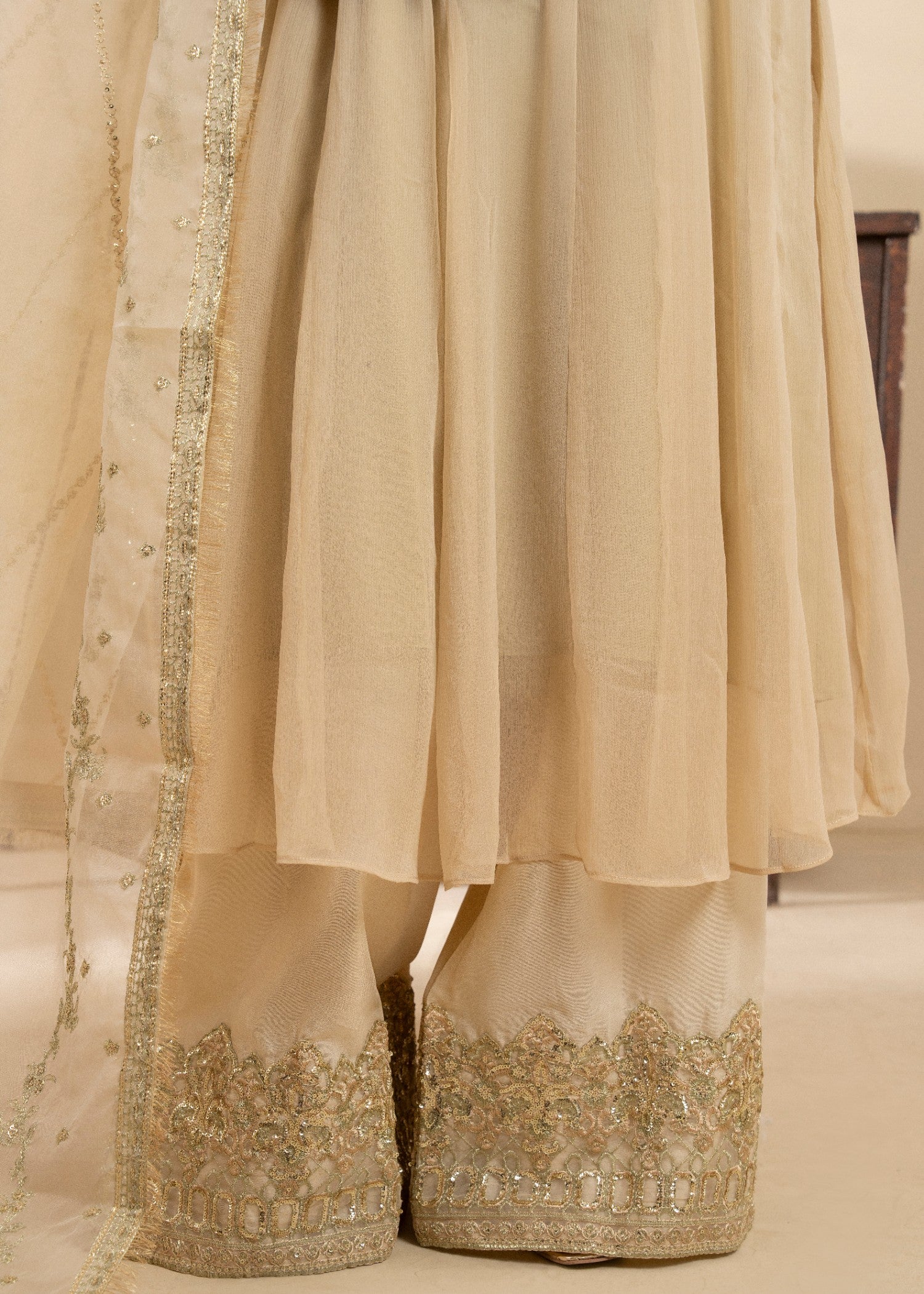 crinkle chiffon Pishwas in Beige