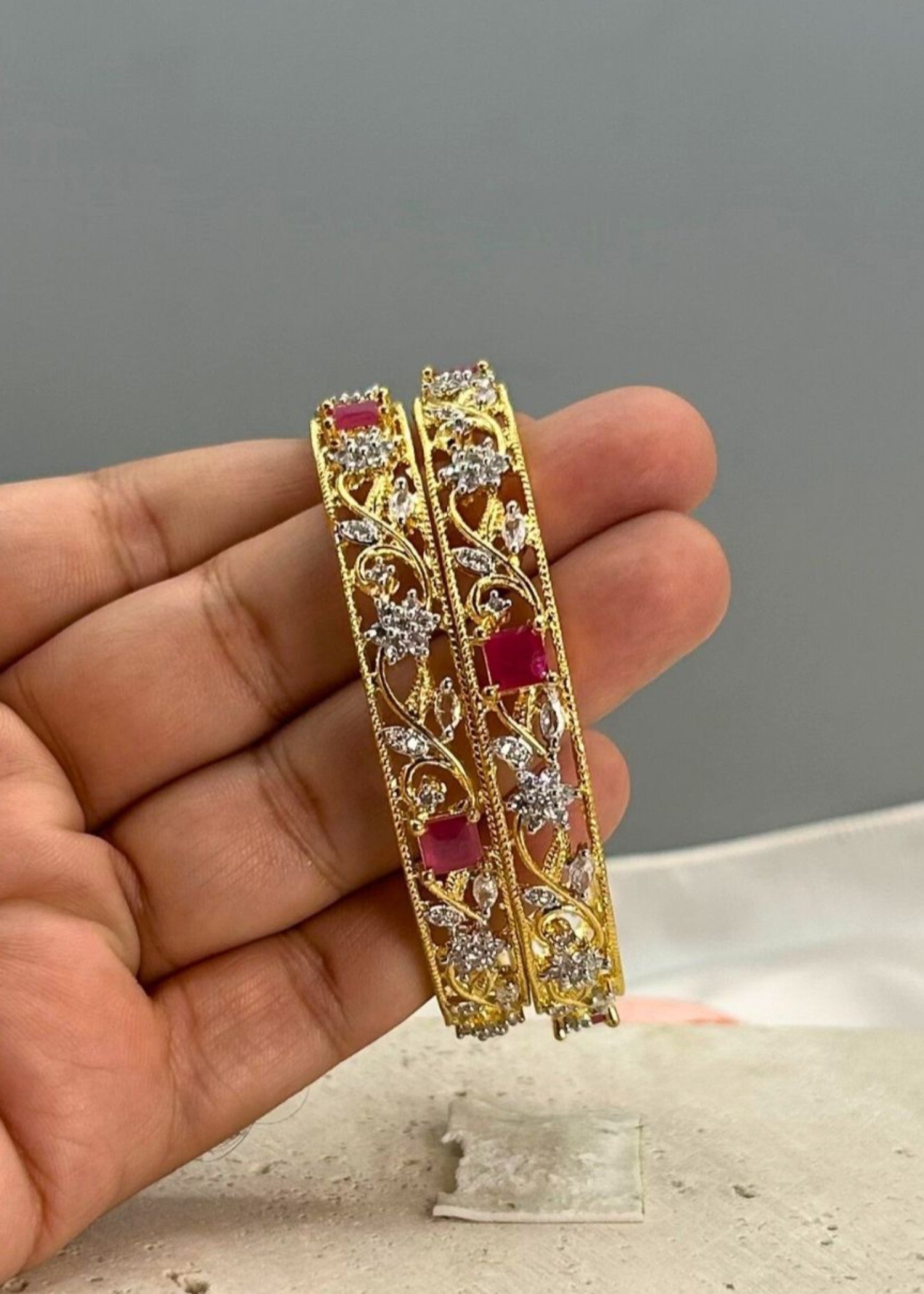 Bangles in Ruby red Color by - Trendy Women Bangles SHM6235