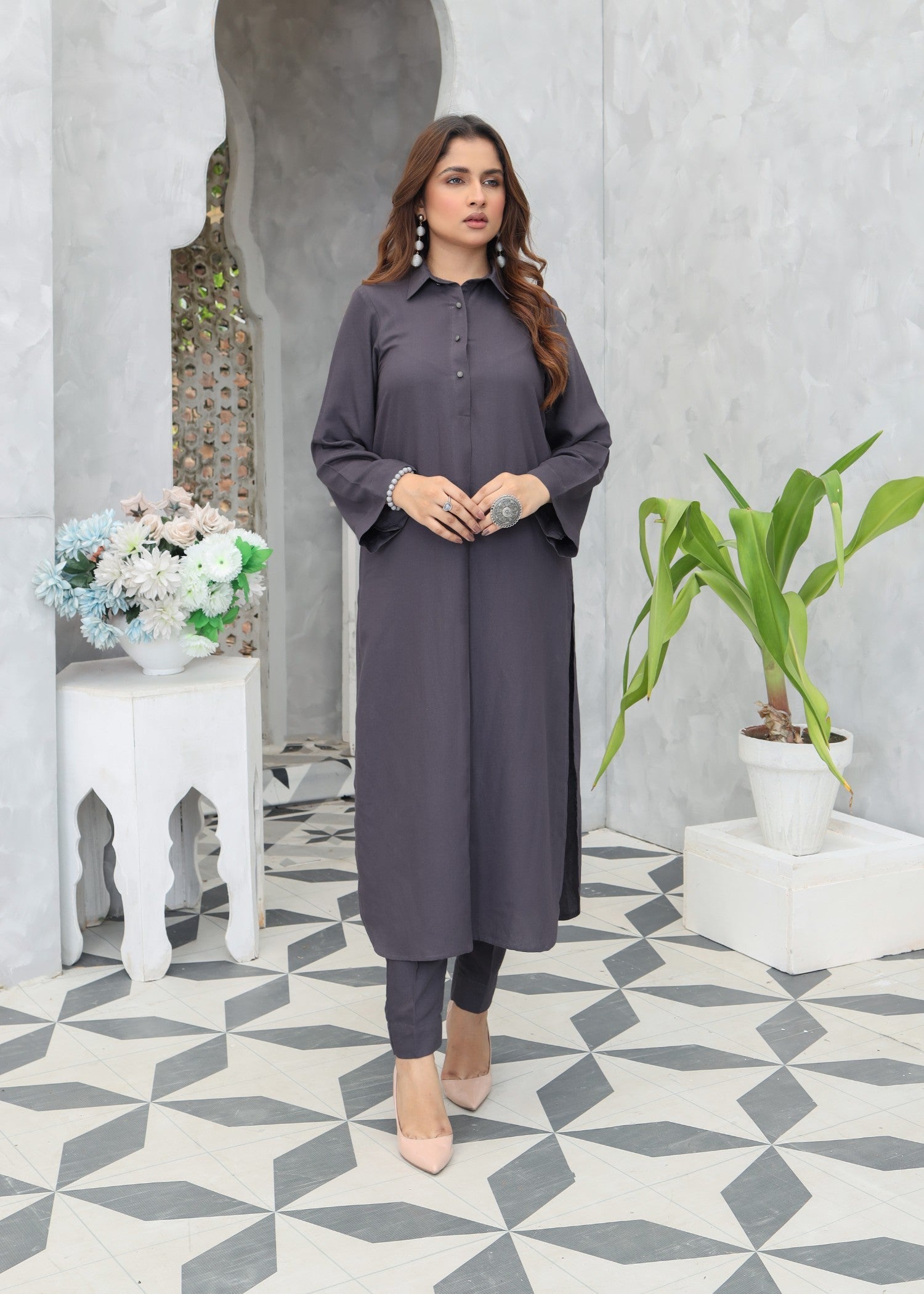 karandi Kurta Set in Dark grey