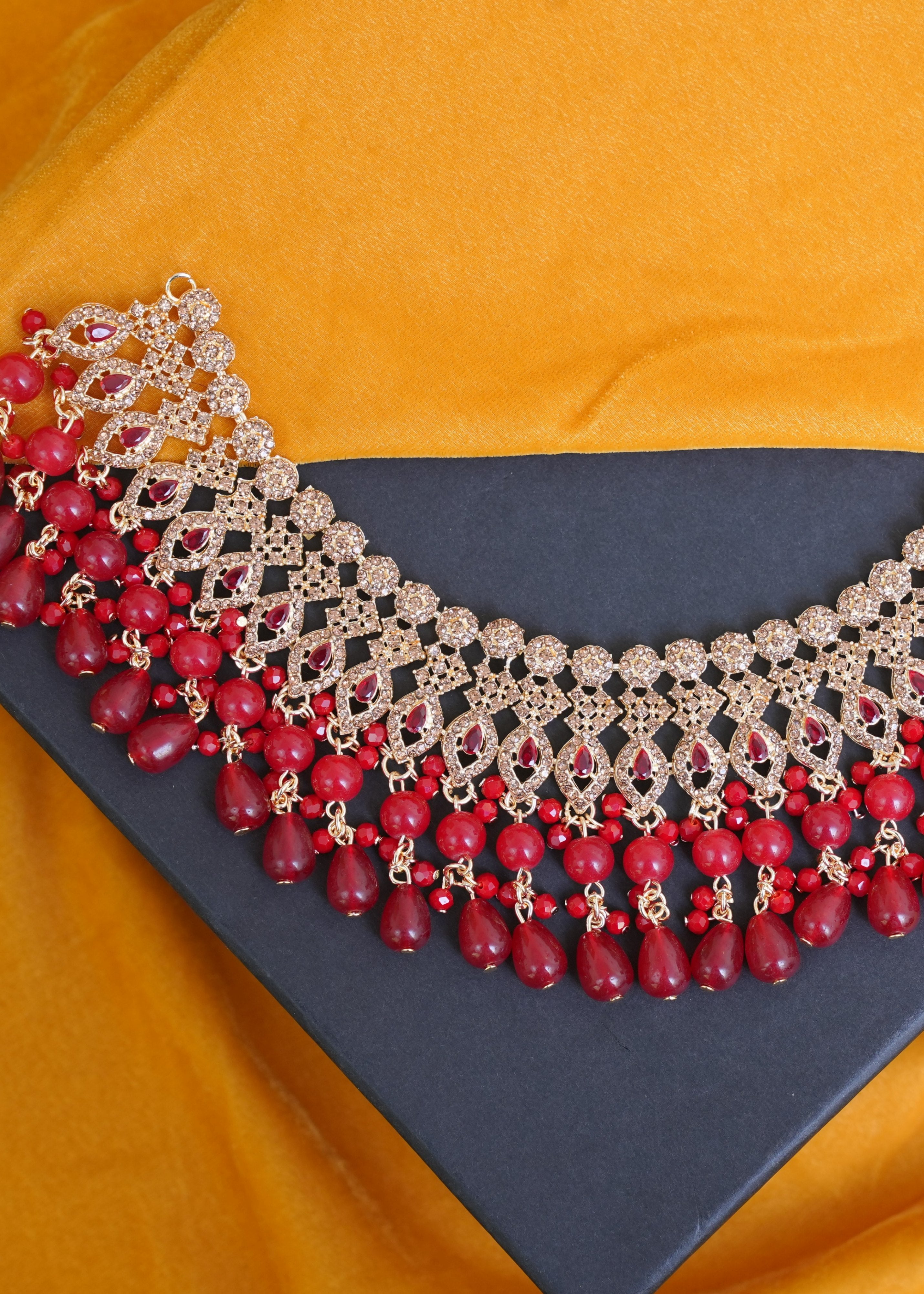 Choker in Maroon, goldenrod Color by - Trendy Women Choker OEI5358