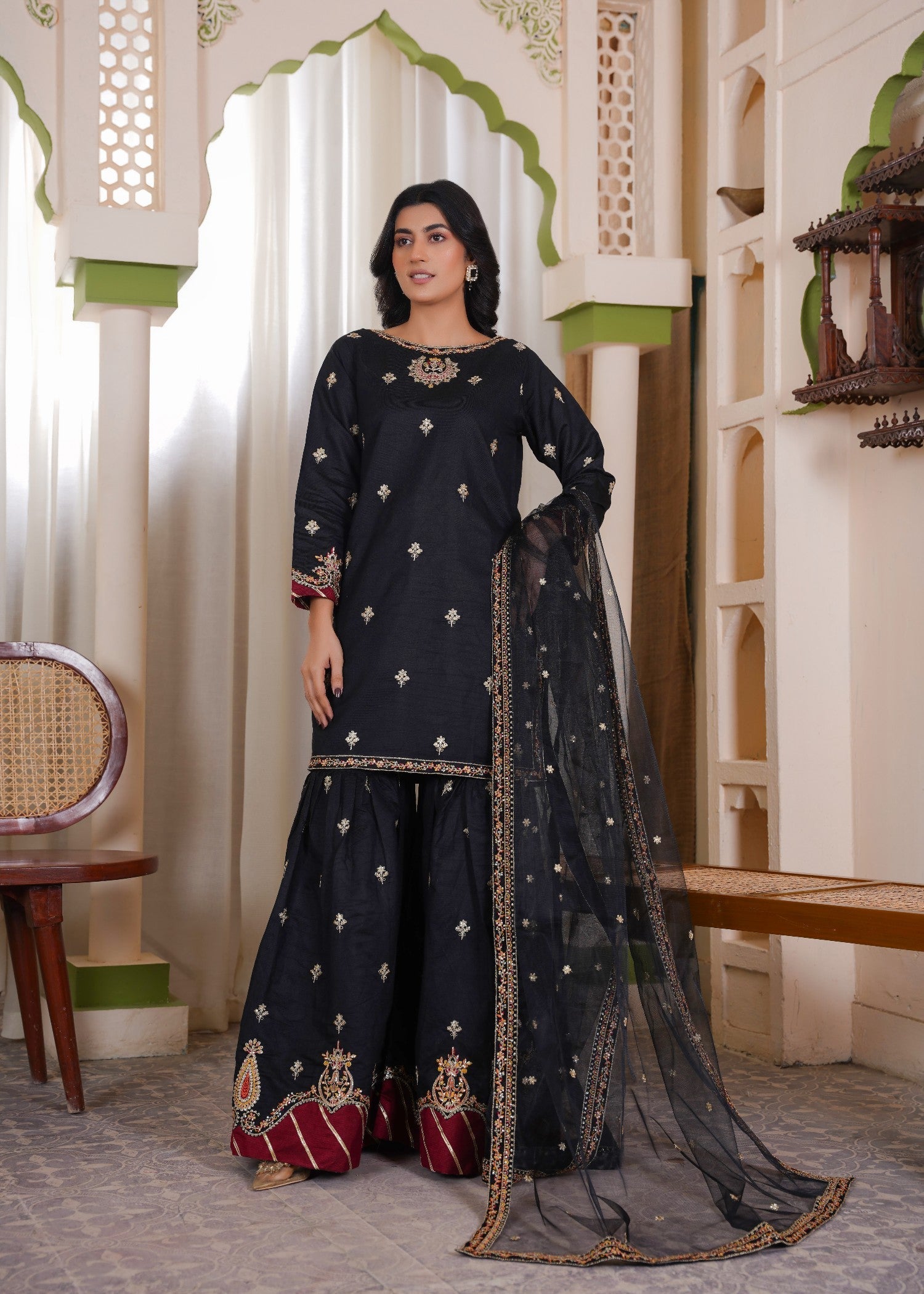 chambray Gharara in Black