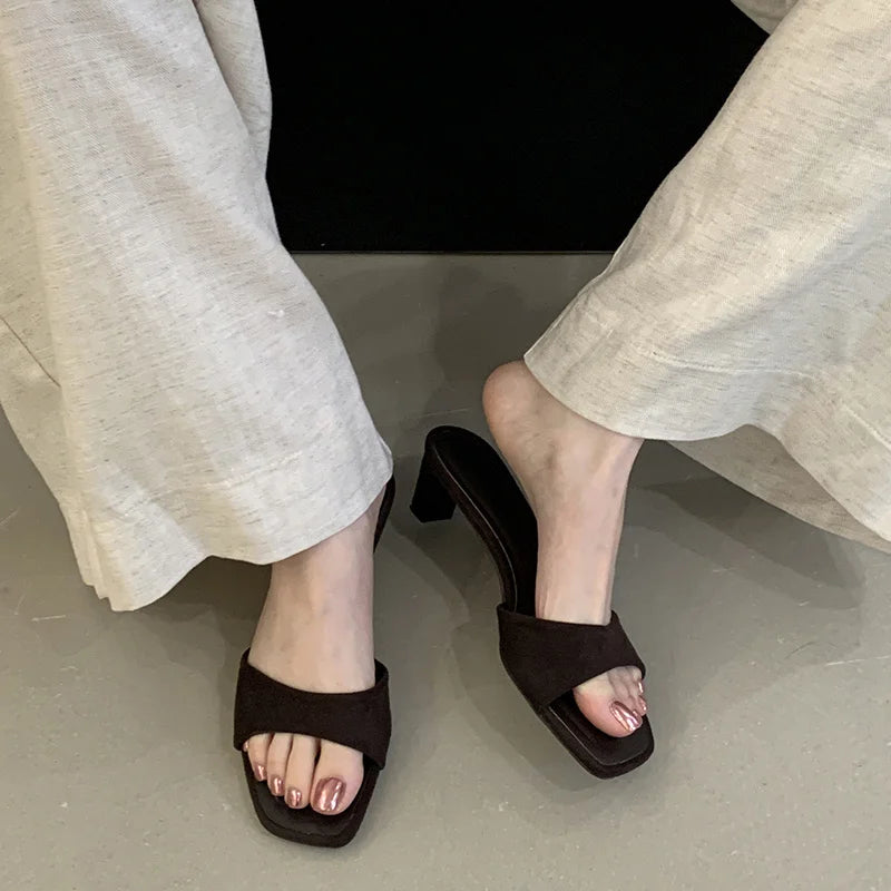 NEILY SLIPPERS
