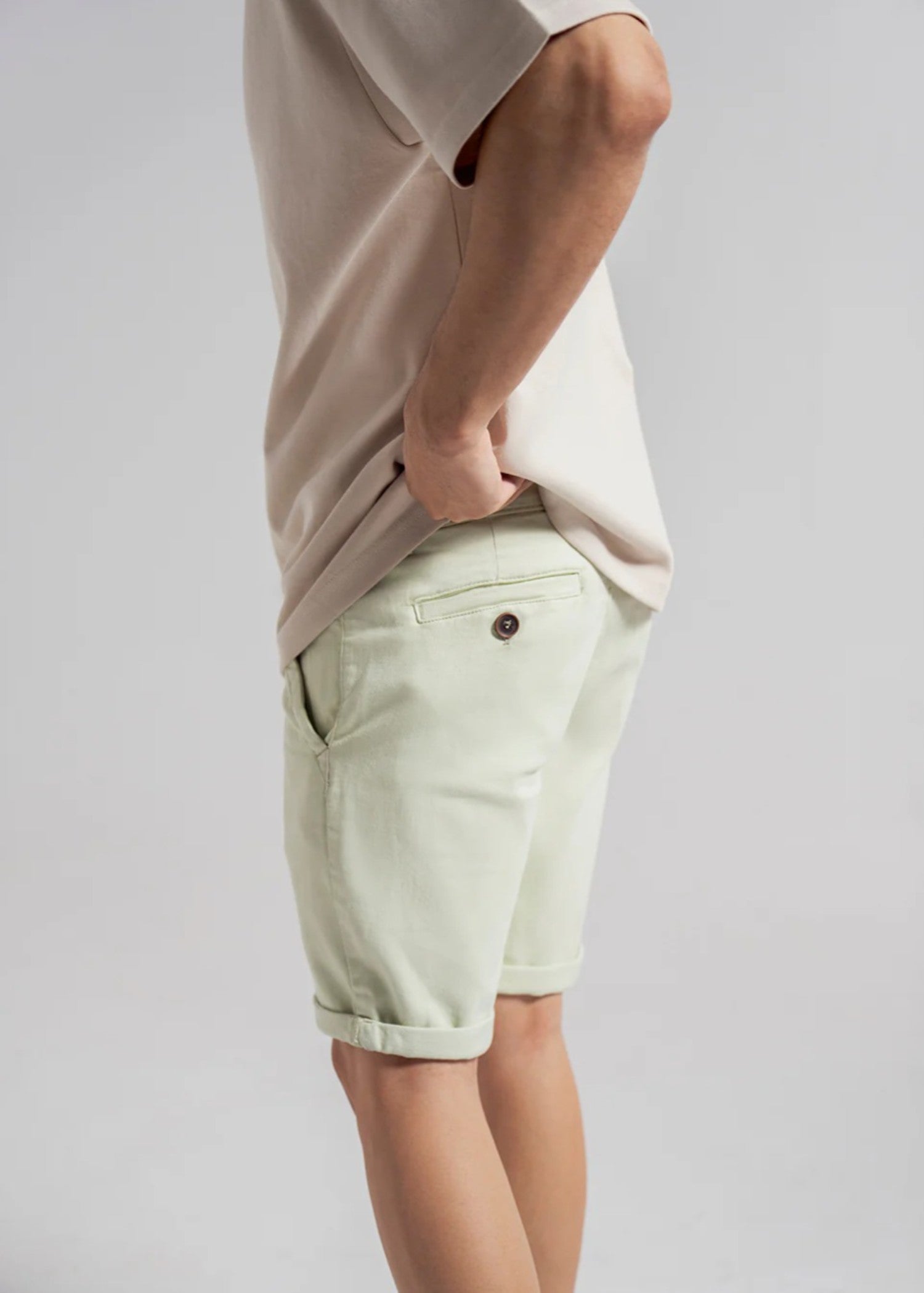 twill cotton Shorts in Mint green