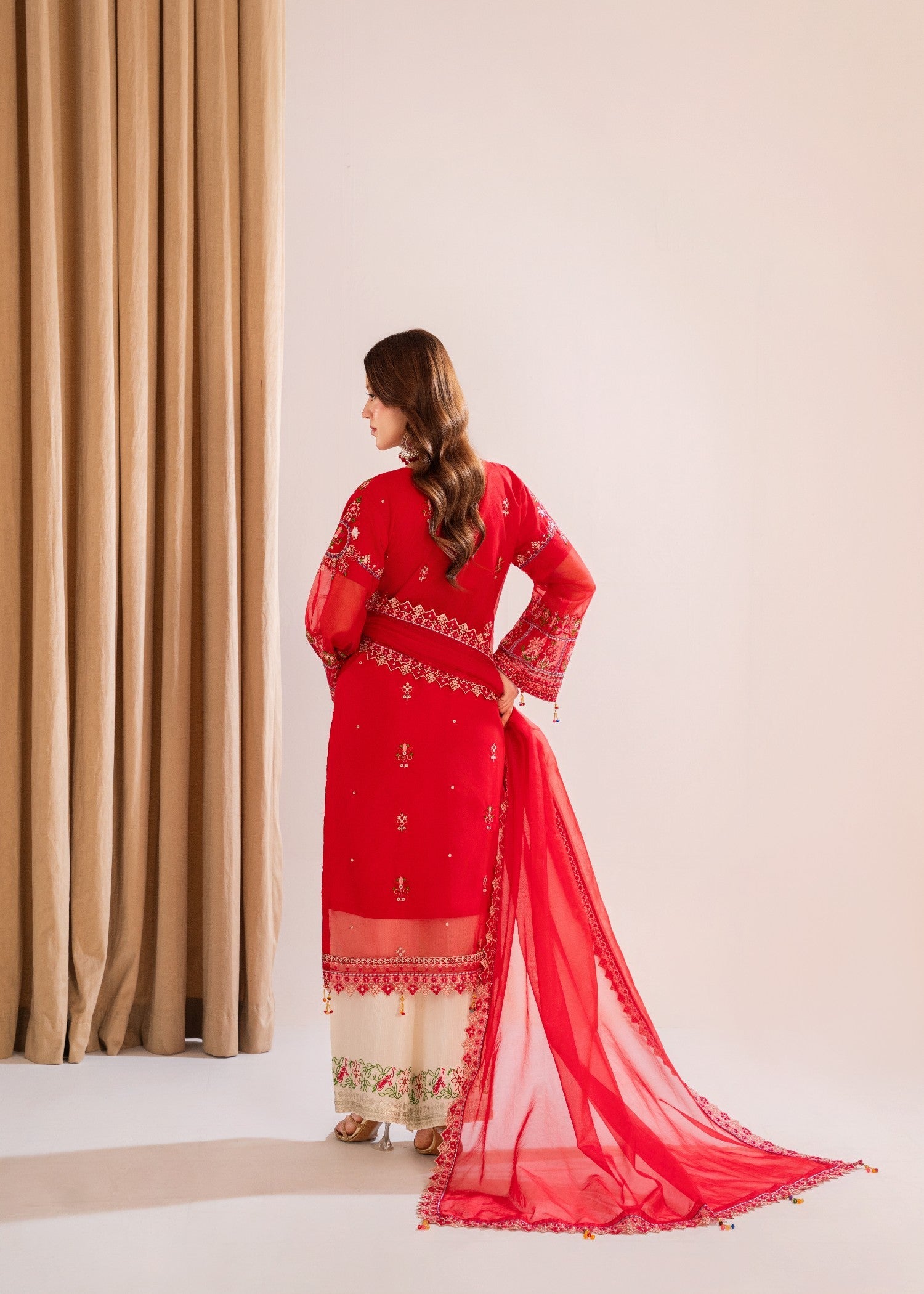 organza Kurta Set in Red, off-white